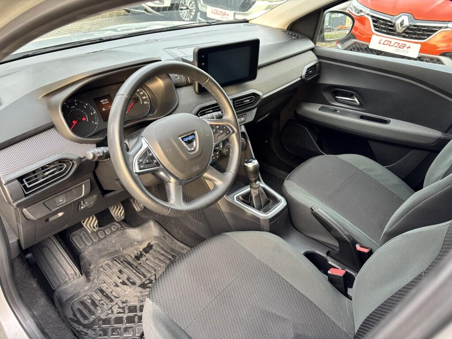 OM190V02539_19.webp_JOGGER  1.0             67 kW manuál