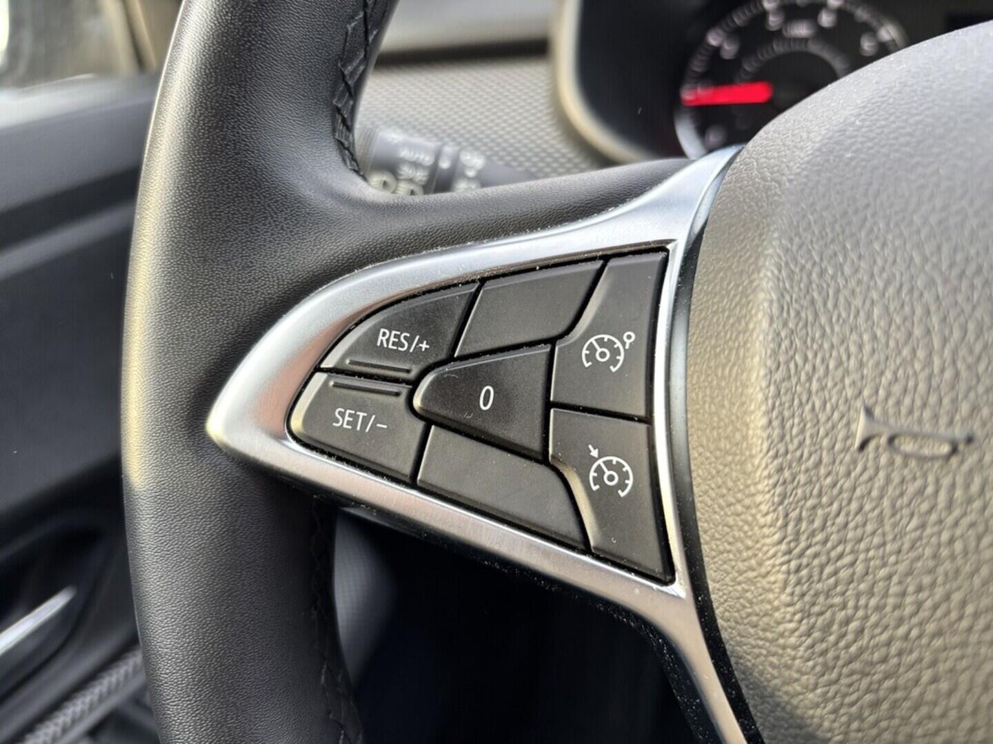 OM190V02539_25.webp_JOGGER  1.0             67 kW manuál