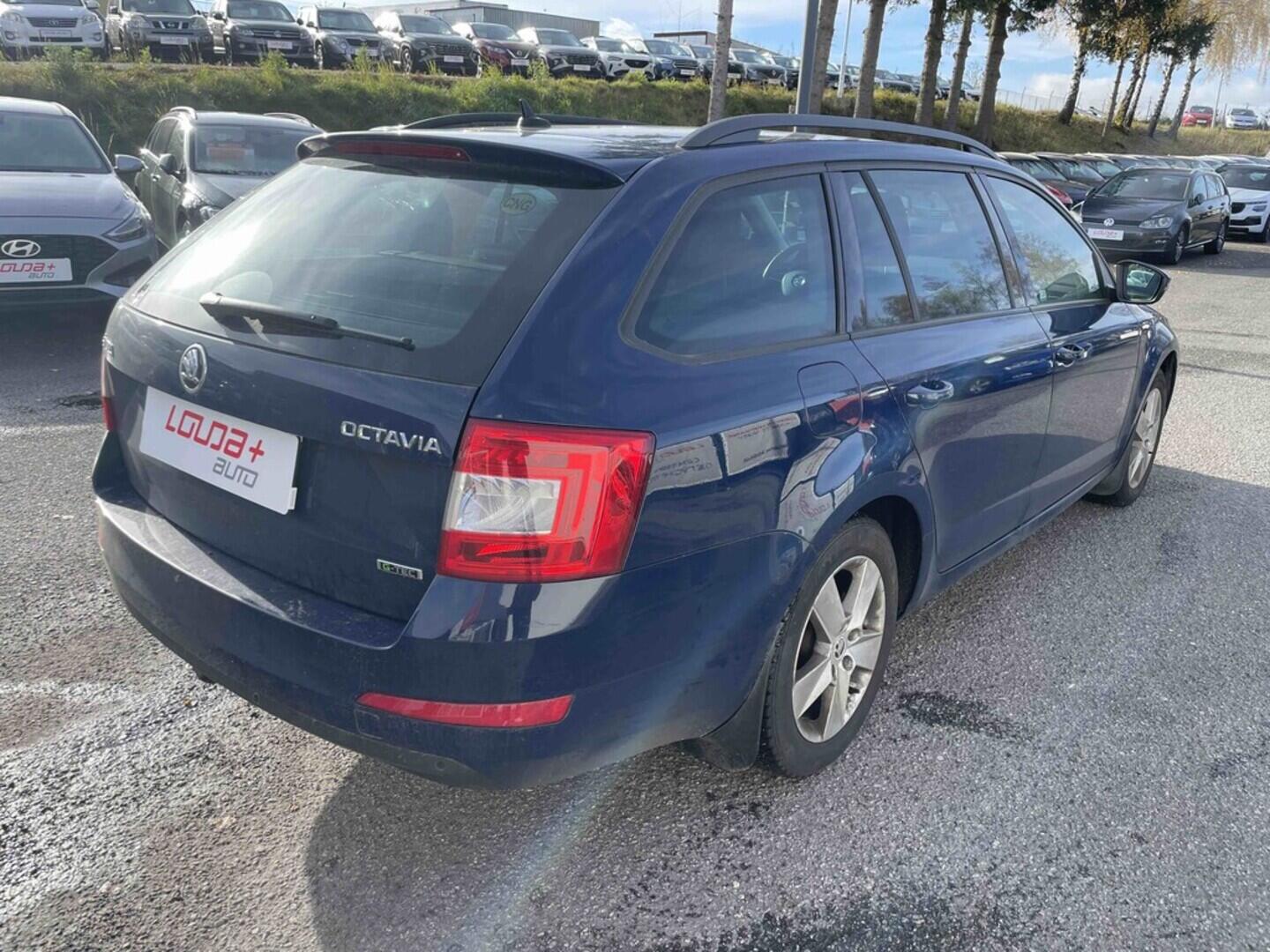 OM190V02540_11.webp_OCTAVIA Elegance G-TEC 1.4 TSI CNG 81 kW manuál