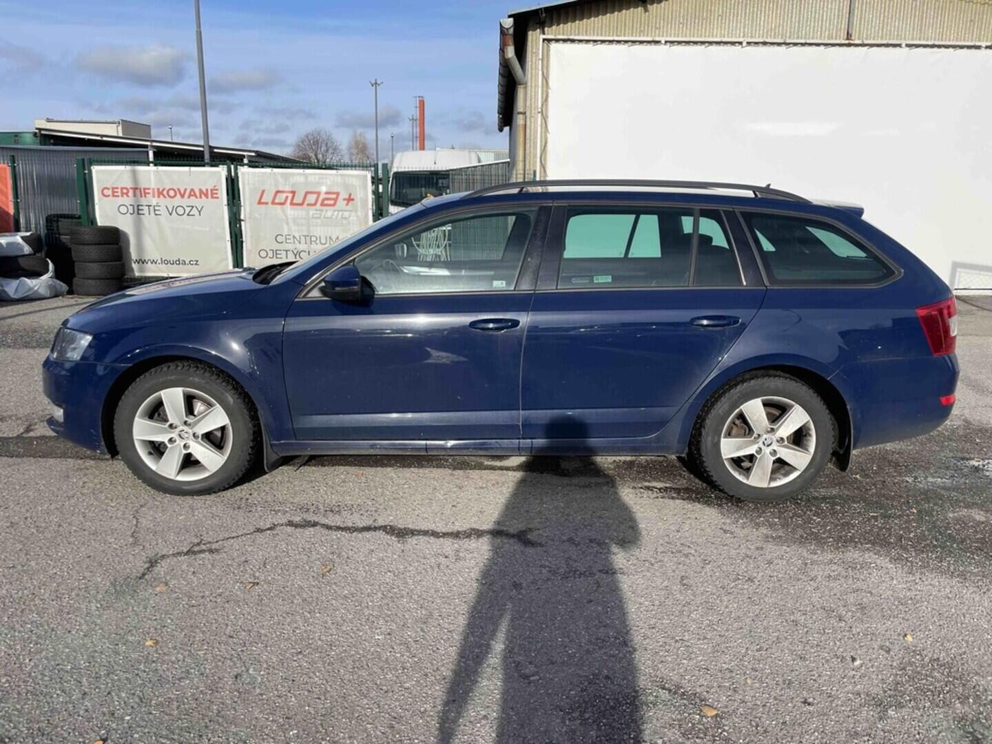 OM190V02540_12.webp_OCTAVIA Elegance G-TEC 1.4 TSI CNG 81 kW manuál