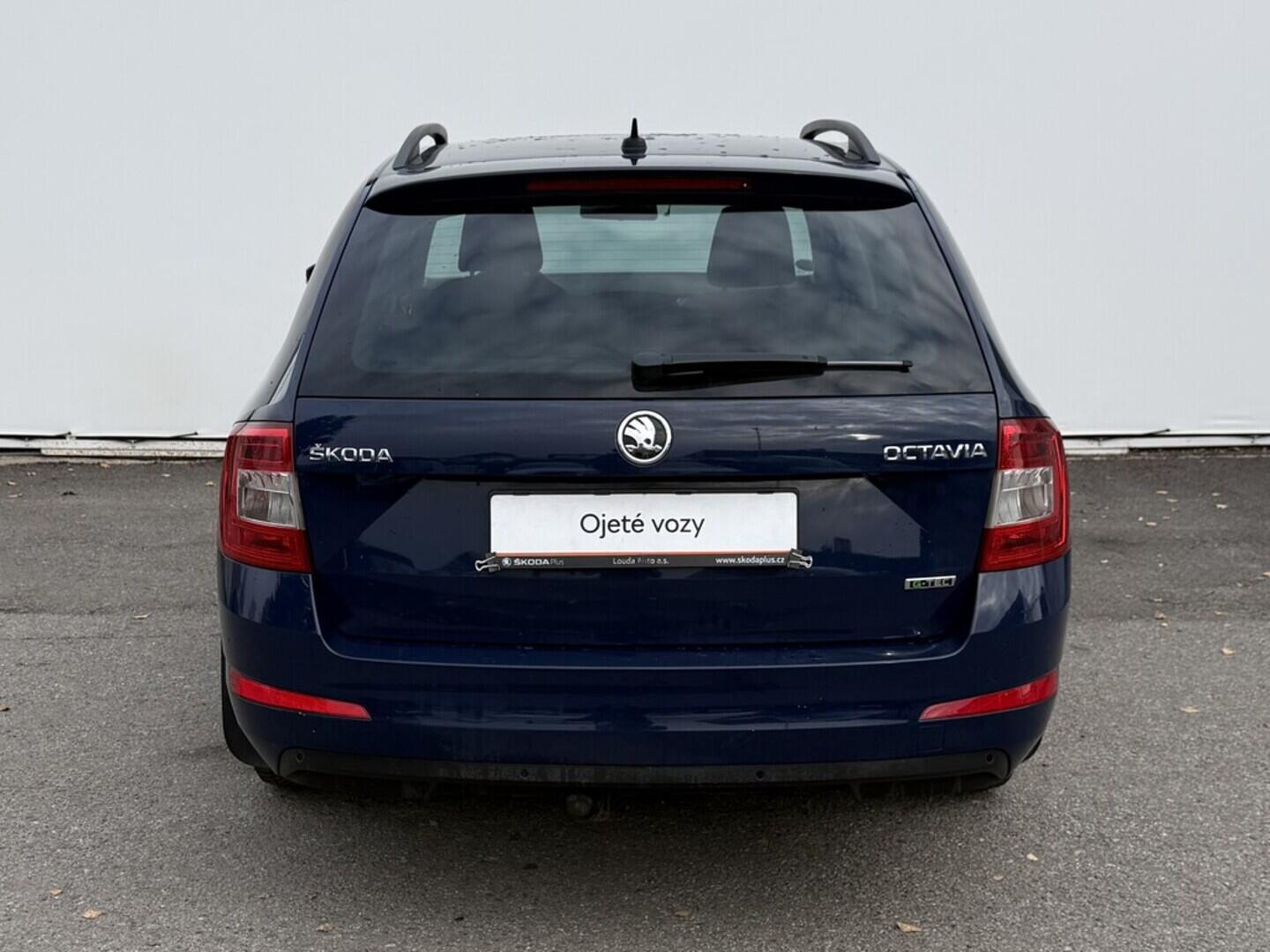 OM190V02540_17.webp_OCTAVIA Elegance G-TEC 1.4 TSI CNG 81 kW manuál