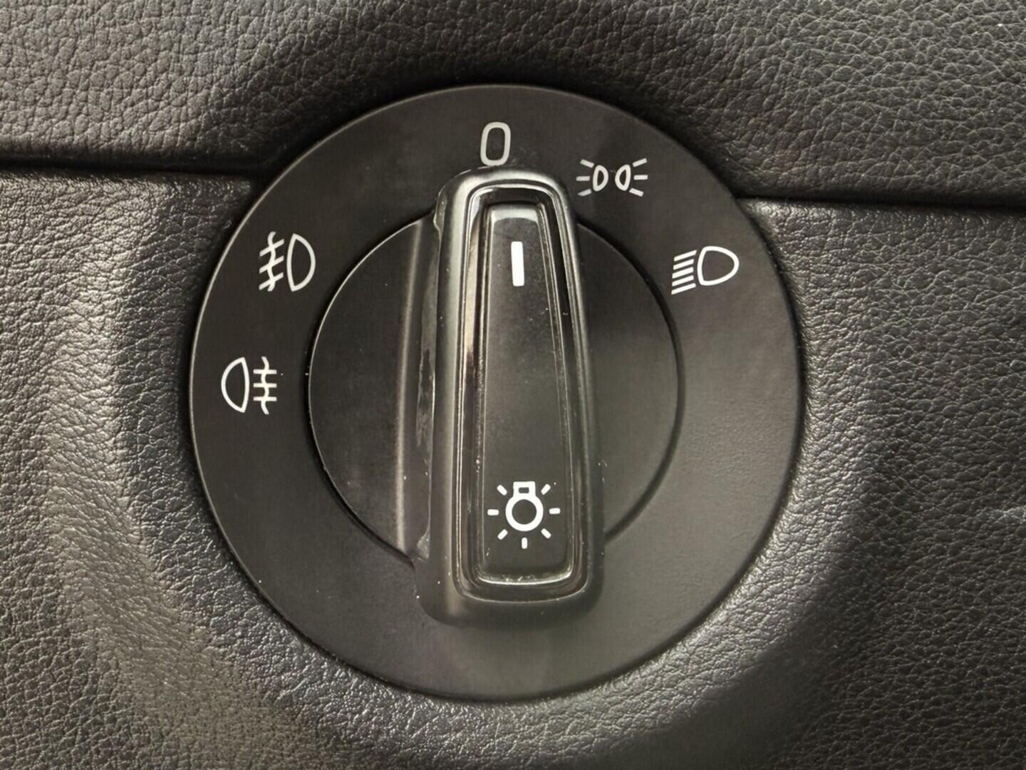 OM190V02540_22.webp_OCTAVIA Elegance G-TEC 1.4 TSI CNG 81 kW manuál