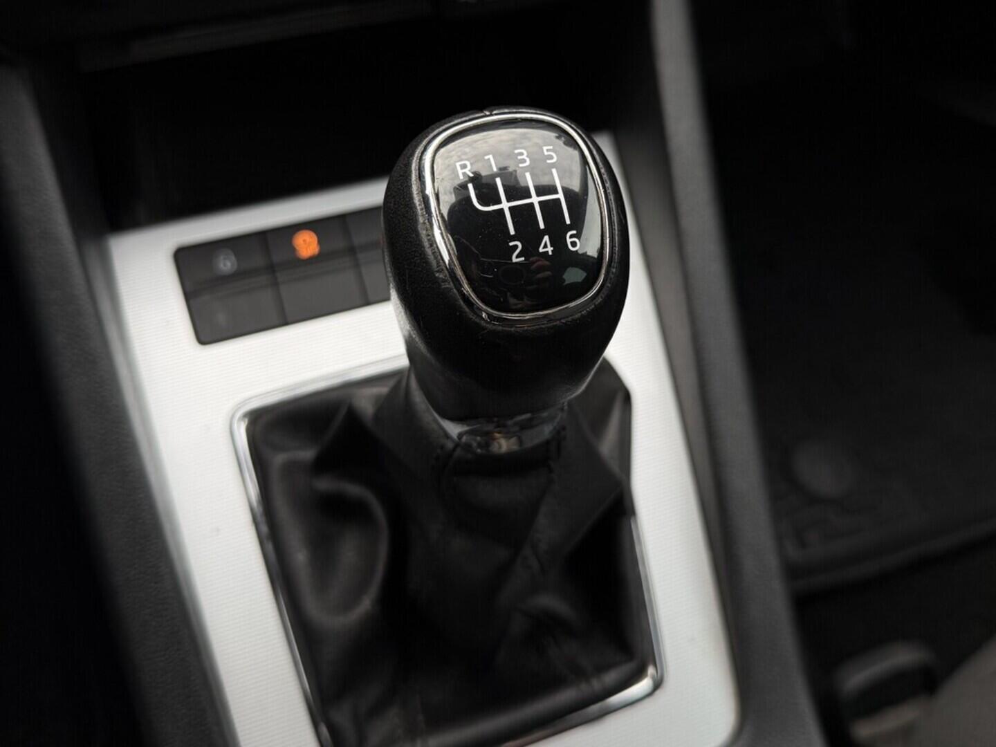 OM190V02540_28.webp_OCTAVIA Elegance G-TEC 1.4 TSI CNG 81 kW manuál