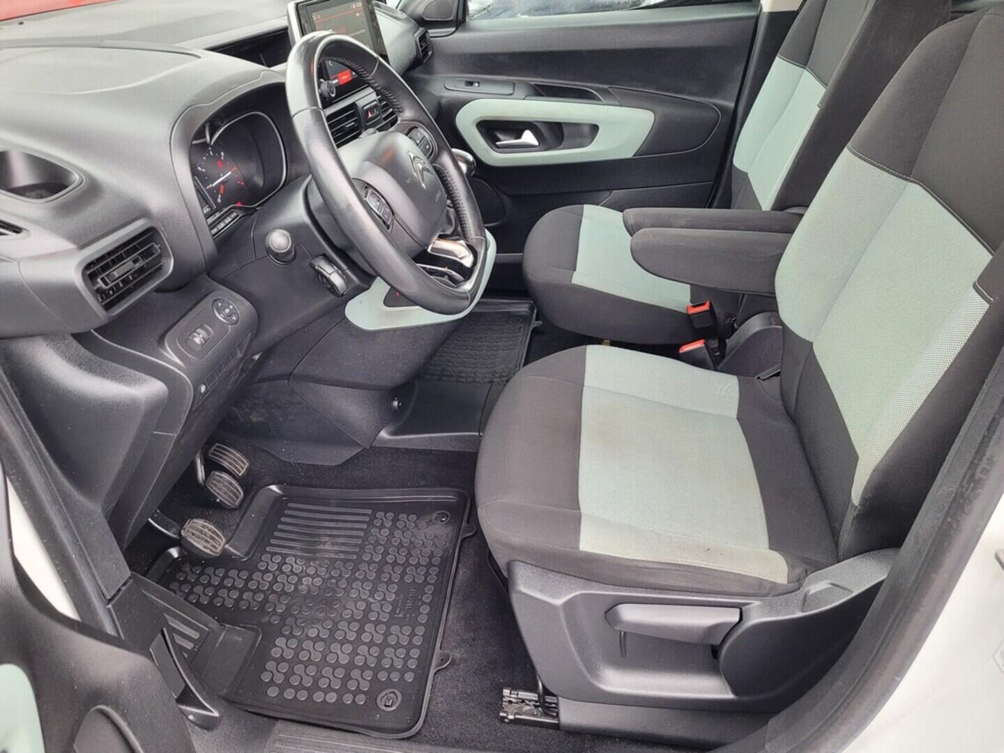 OM190V02542_20.webp_BERLINGO  1.5 BlueHDi 96 kW manuál