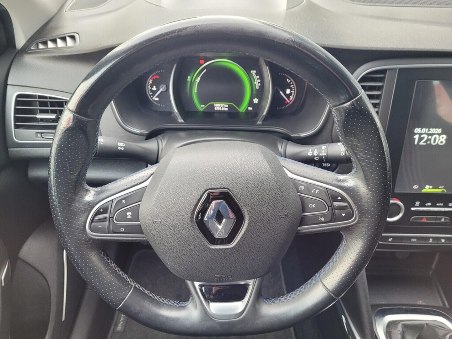 OM190V02550_22.webp_MÉGANE GT line 1.2 TCe 74 kW manuál