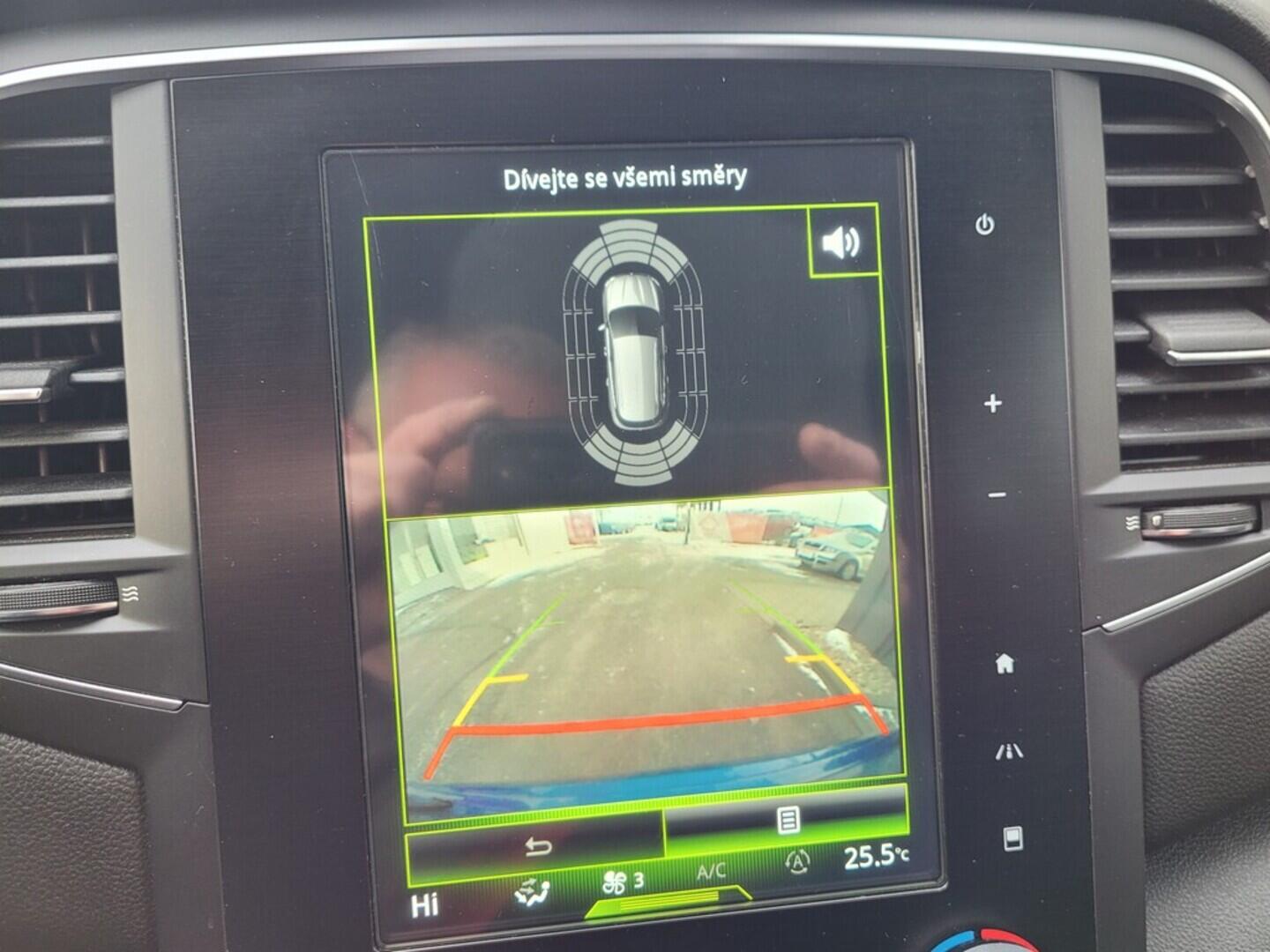 OM190V02550_24.webp_MÉGANE GT line 1.2 TCe 74 kW manuál