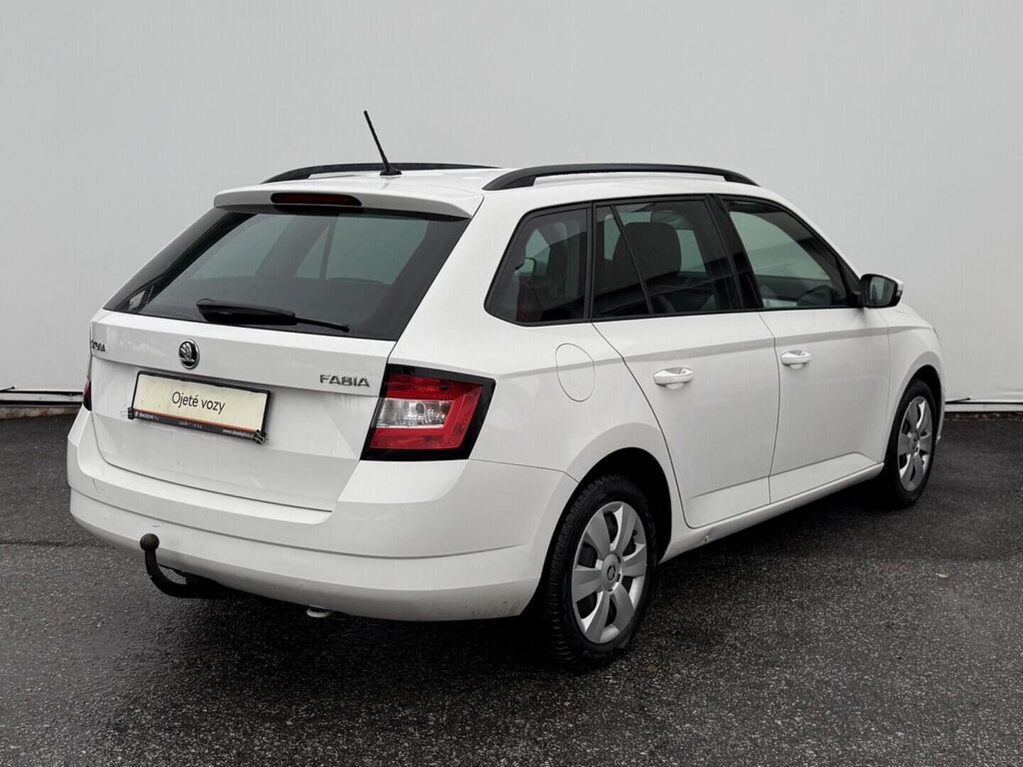 OM190V02555_11.webp_FABIA Ambition 1.4 TDI 66 kW manuál, DPH