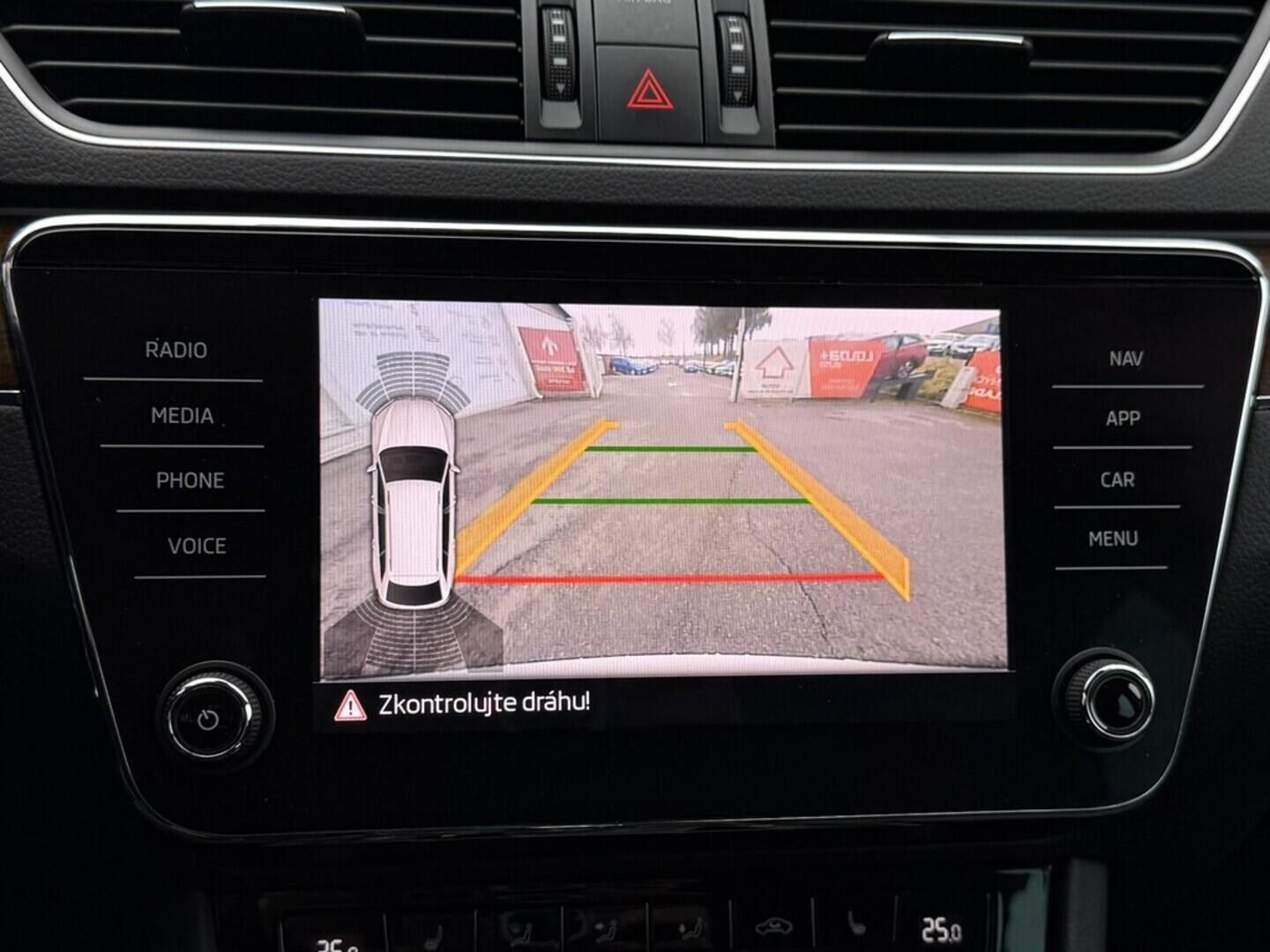 OM190V02557_26.webp_SUPERB Scout 2.0 TDI 140 kW automat, DPH