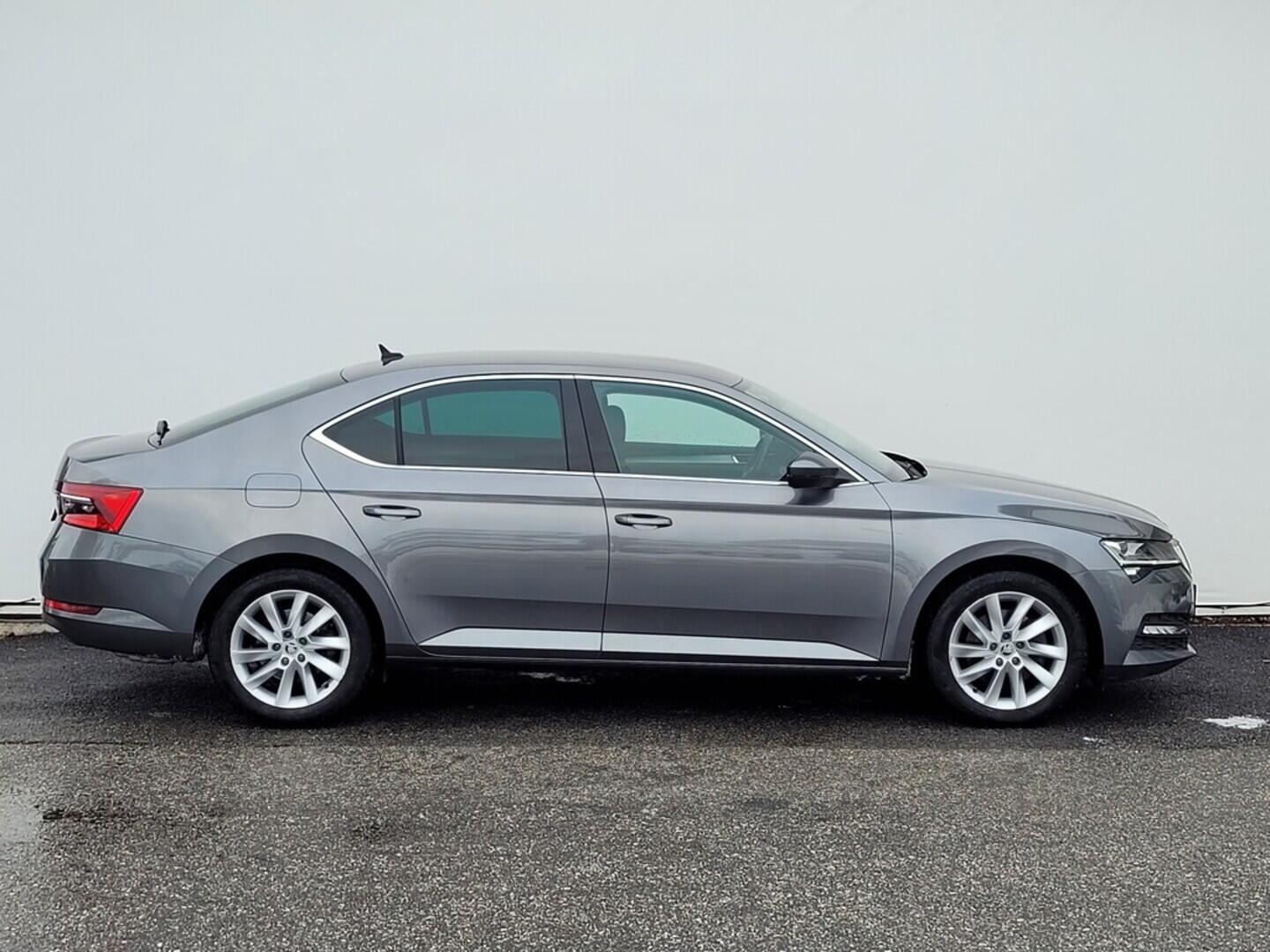 OM190V02558_16.webp_SUPERB Ambition 2.0 TSI 140 kW automat, DPH