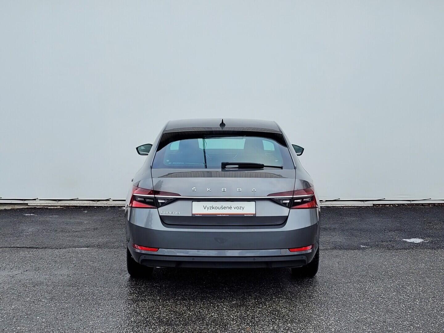 OM190V02558_17.webp_SUPERB Ambition 2.0 TSI 140 kW automat, DPH