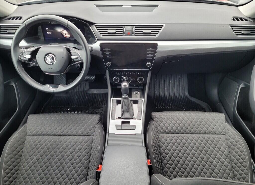 OM190V02558_18.webp_SUPERB Ambition 2.0 TSI 140 kW automat, DPH