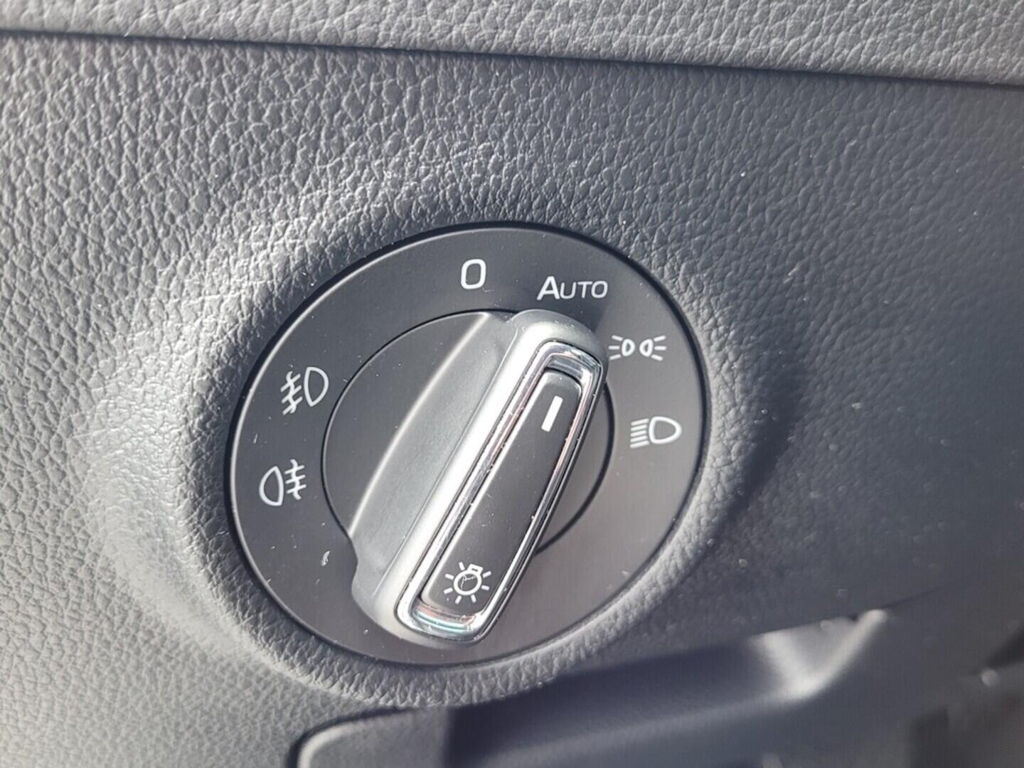 OM190V02558_22.webp_SUPERB Ambition 2.0 TSI 140 kW automat, DPH