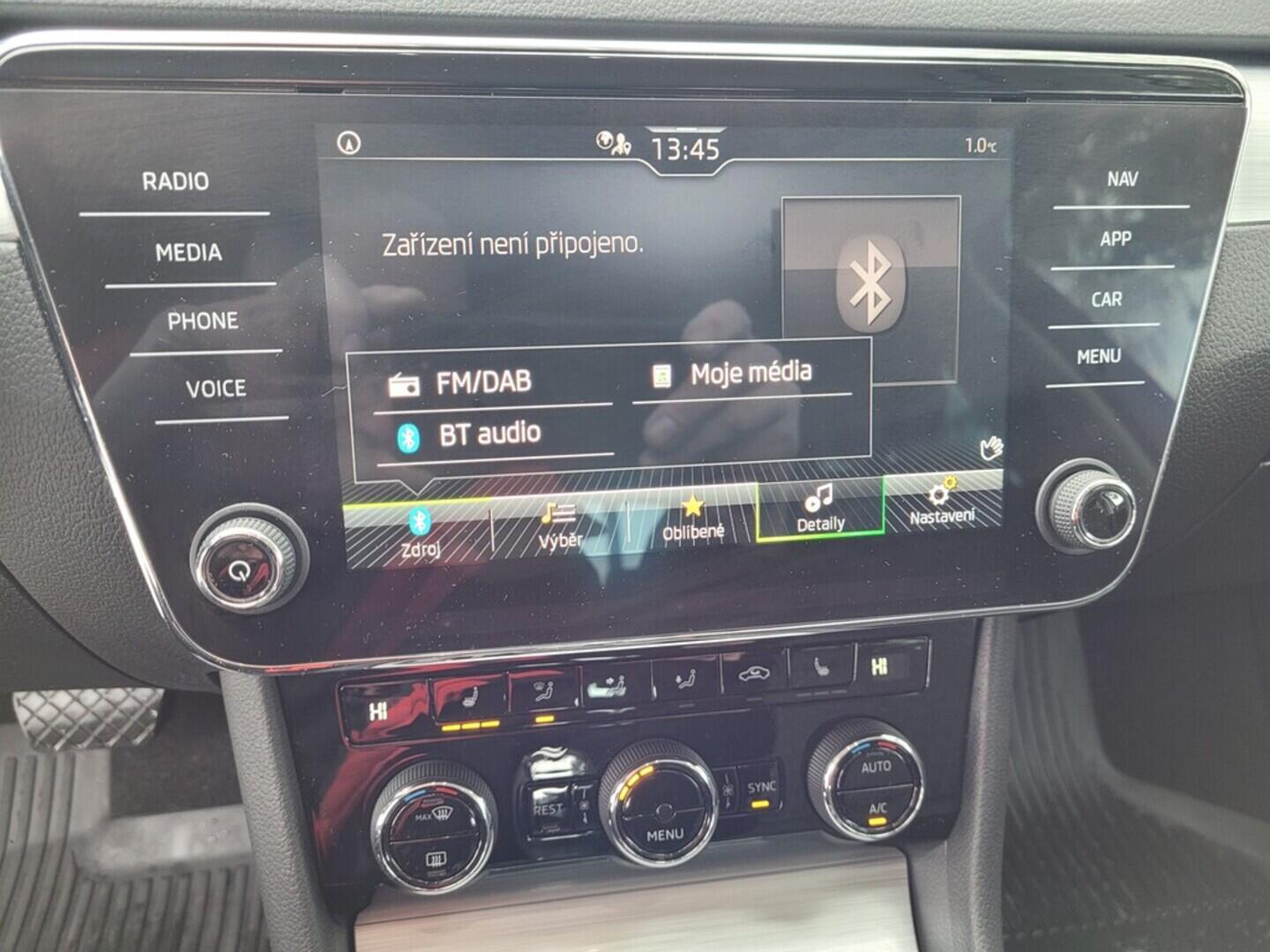 OM190V02558_27.webp_SUPERB Ambition 2.0 TSI 140 kW automat, DPH