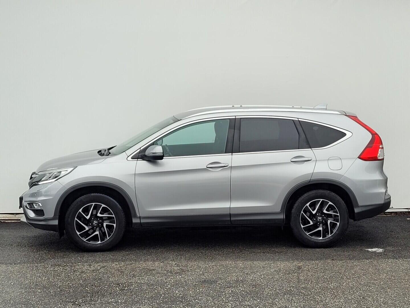 OM190V02560_12.webp_CRV Elegance Plus 2.0 i-VTEC 114 kW manuál