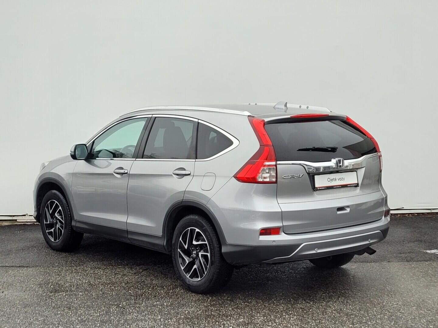 OM190V02560_15.webp_CRV Elegance Plus 2.0 i-VTEC 114 kW manuál