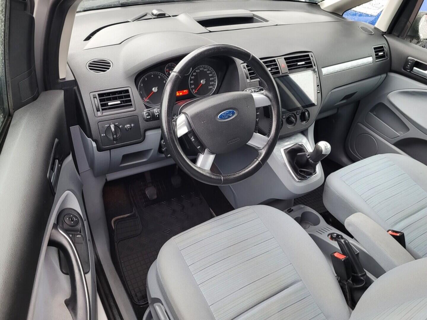 OM190V02564_19.webp_C-MAX  1.6  74 kW manuál