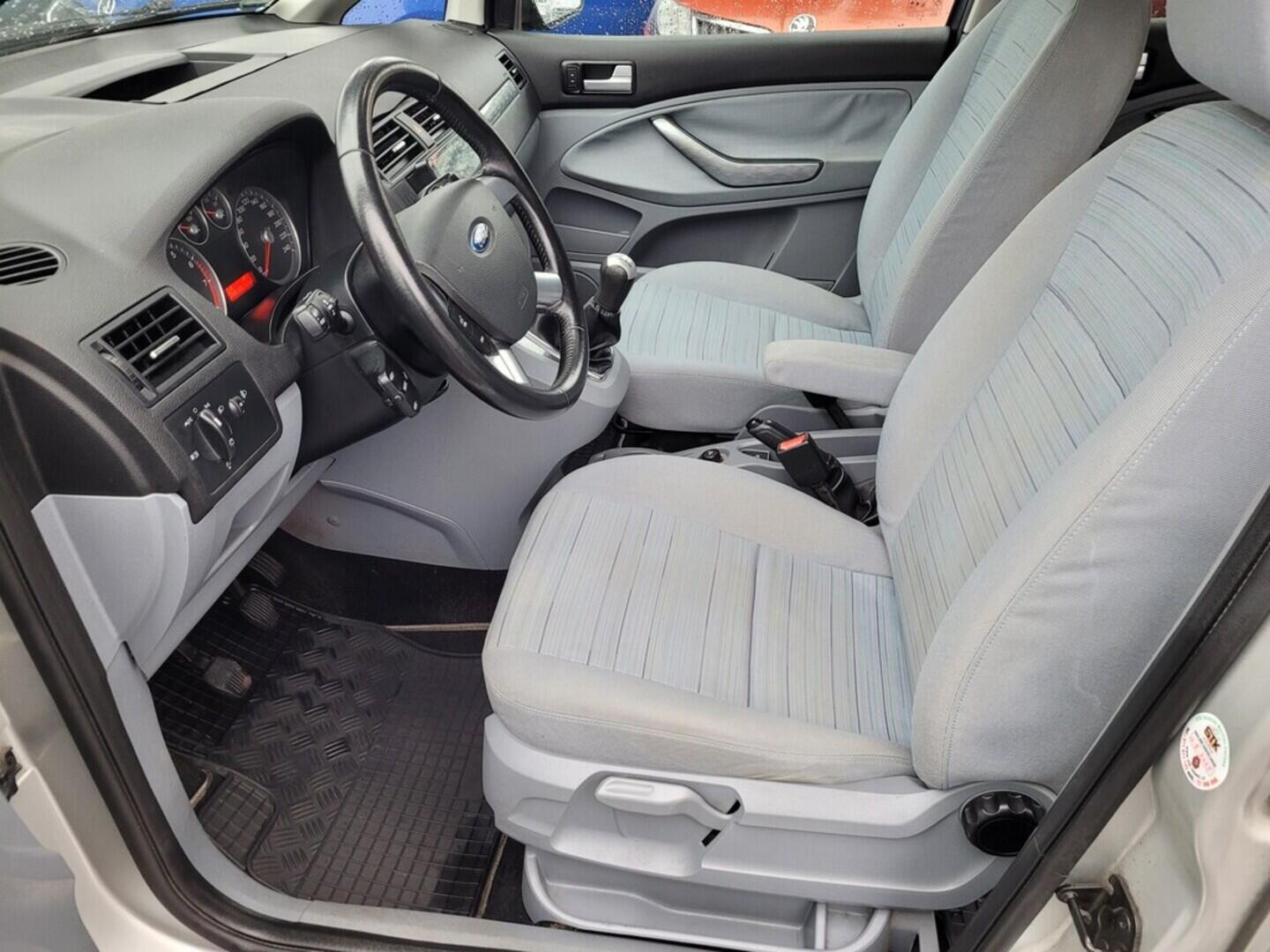 OM190V02564_20.webp_C-MAX  1.6  74 kW manuál