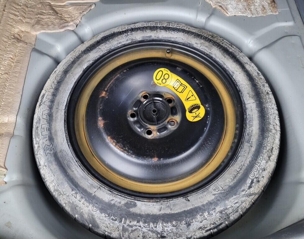 OM190V02564_31.webp_C-MAX  1.6  74 kW manuál