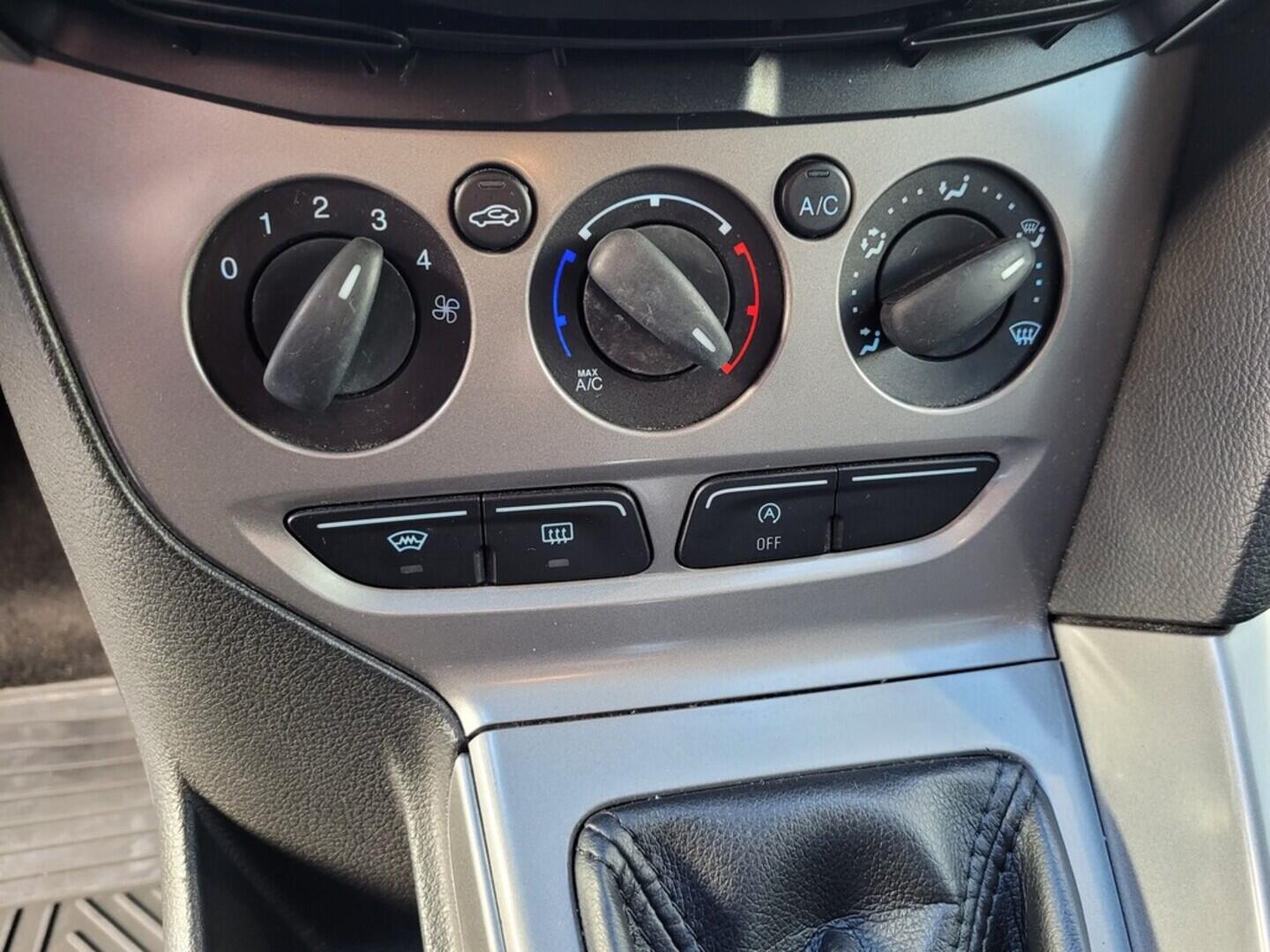 OM190V02570_27.webp_FOCUS Trend 1.6 EcoBoost 110 kW manuál, DPH