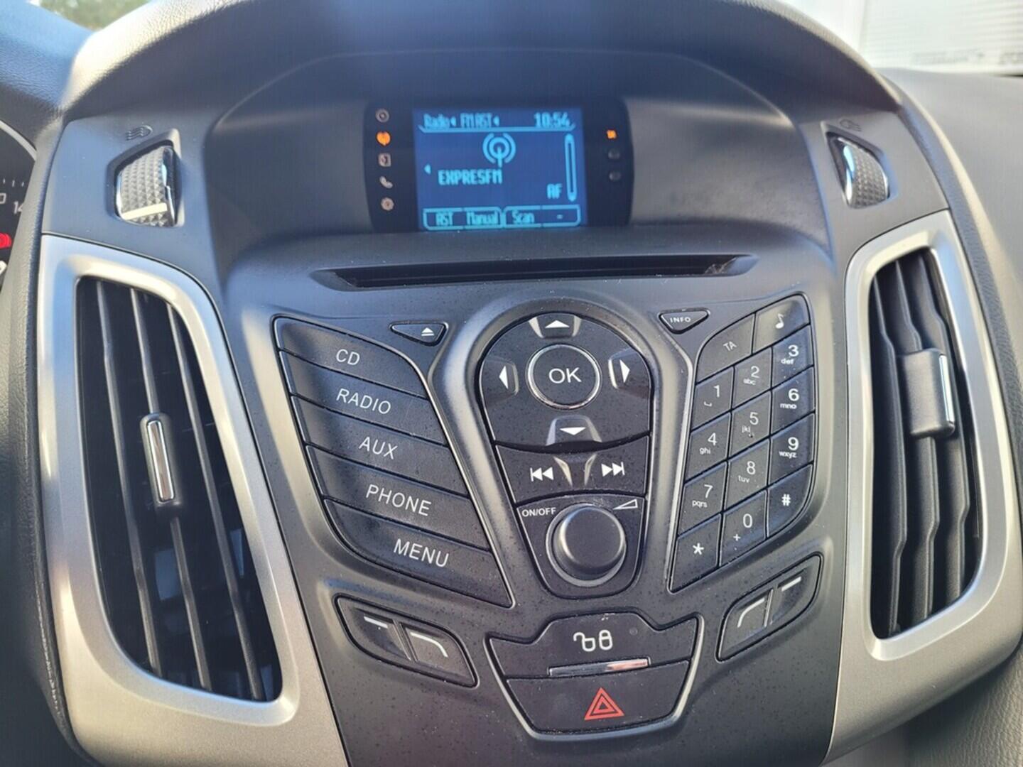 OM190V02570_28.webp_FOCUS Trend 1.6 EcoBoost 110 kW manuál, DPH