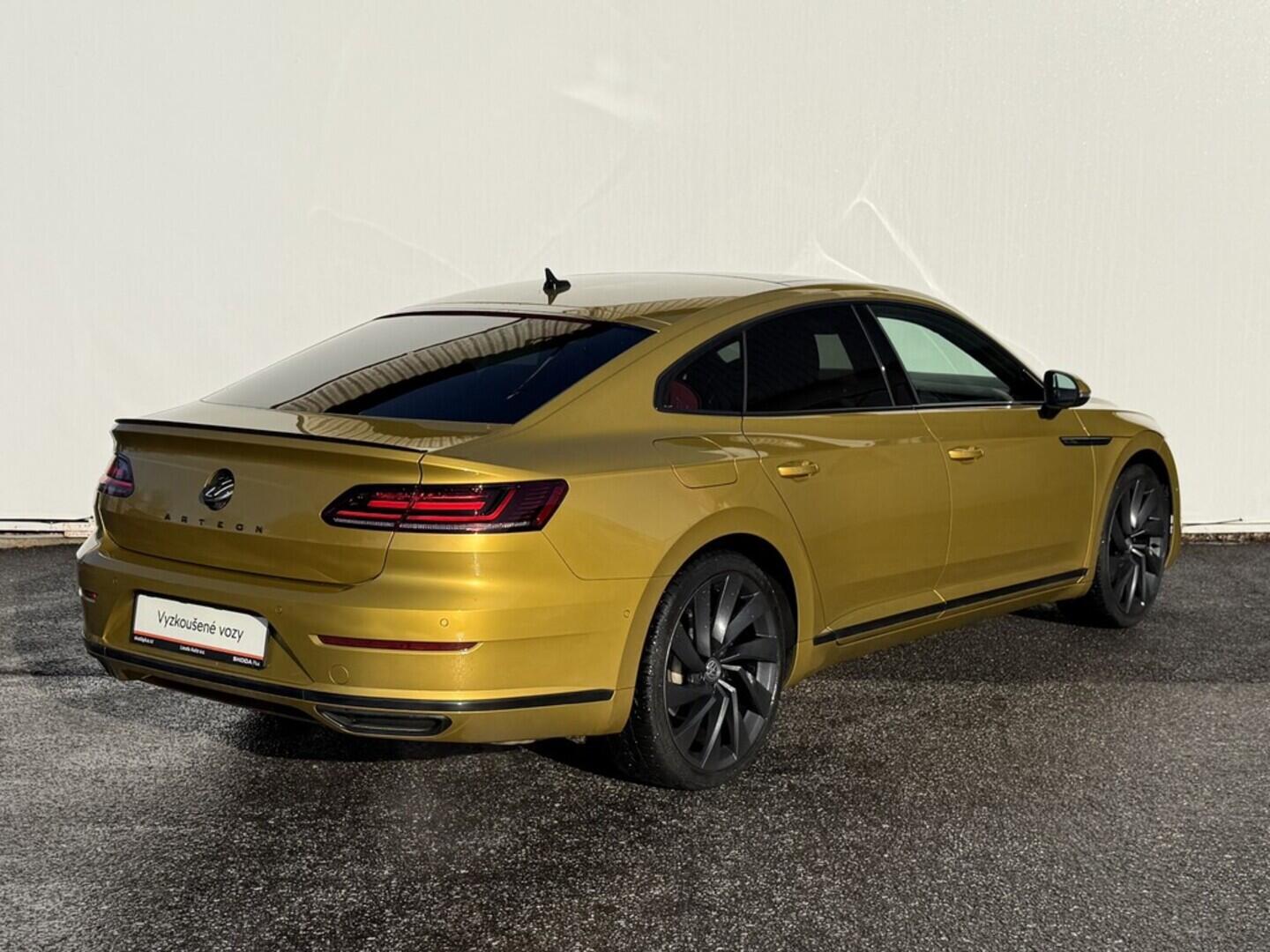 OM190V02576_11.webp_ARTEON R-Line 2.0 TSI 140 kW automat