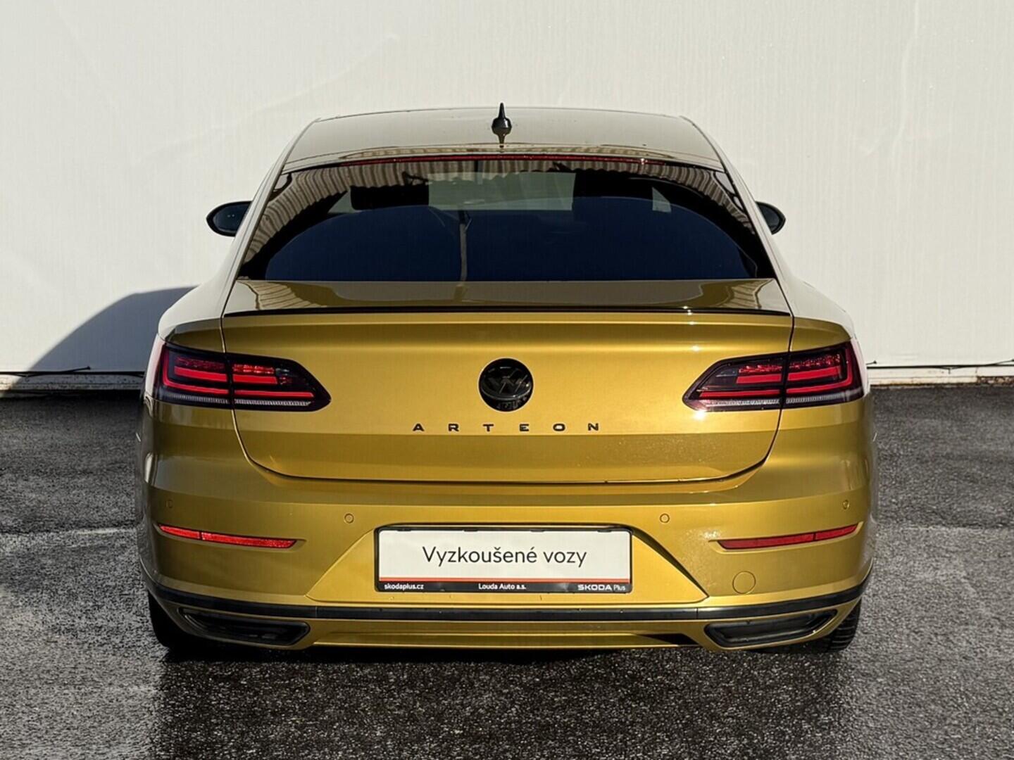 OM190V02576_17.webp_ARTEON R-Line 2.0 TSI 140 kW automat