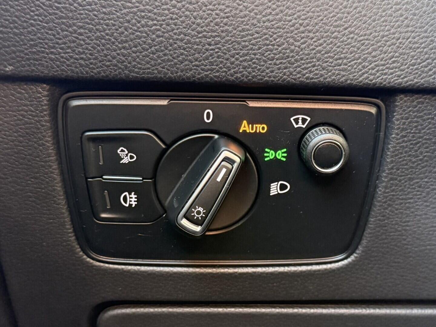 OM190V02576_22.webp_ARTEON R-Line 2.0 TSI 140 kW automat