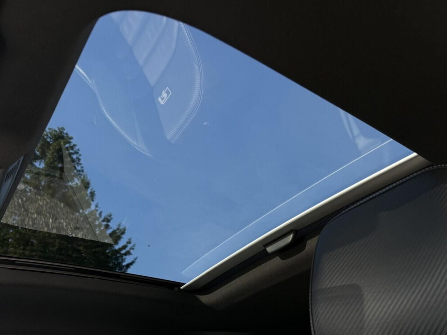 OM190V02576_32.webp_ARTEON R-Line 2.0 TSI 140 kW automat