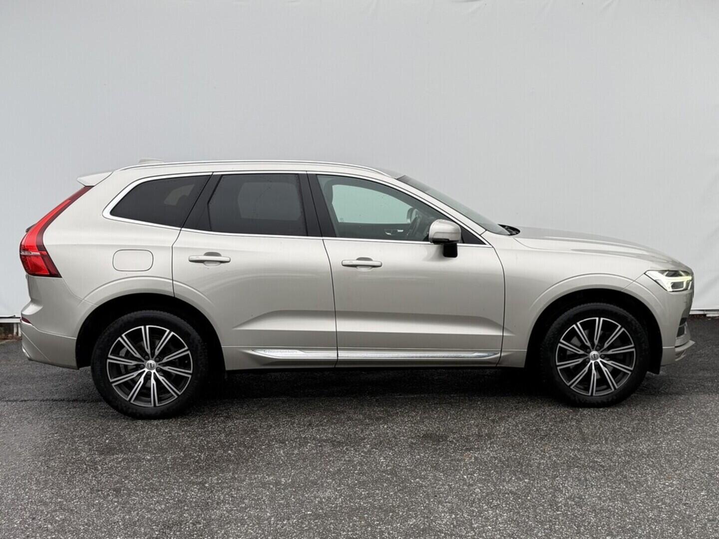 OM190V02580_16.webp_XC60 Inscription 2.0 T5 184 kW automat, DPH