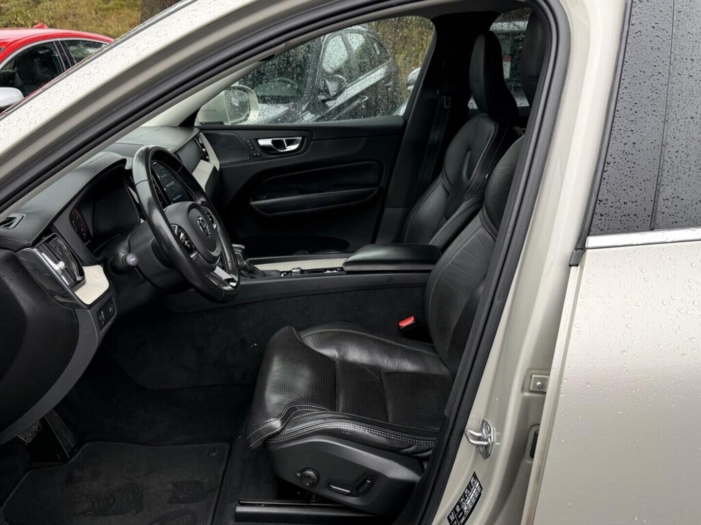 OM190V02580_20.webp_XC60 Inscription 2.0 T5 184 kW automat, DPH