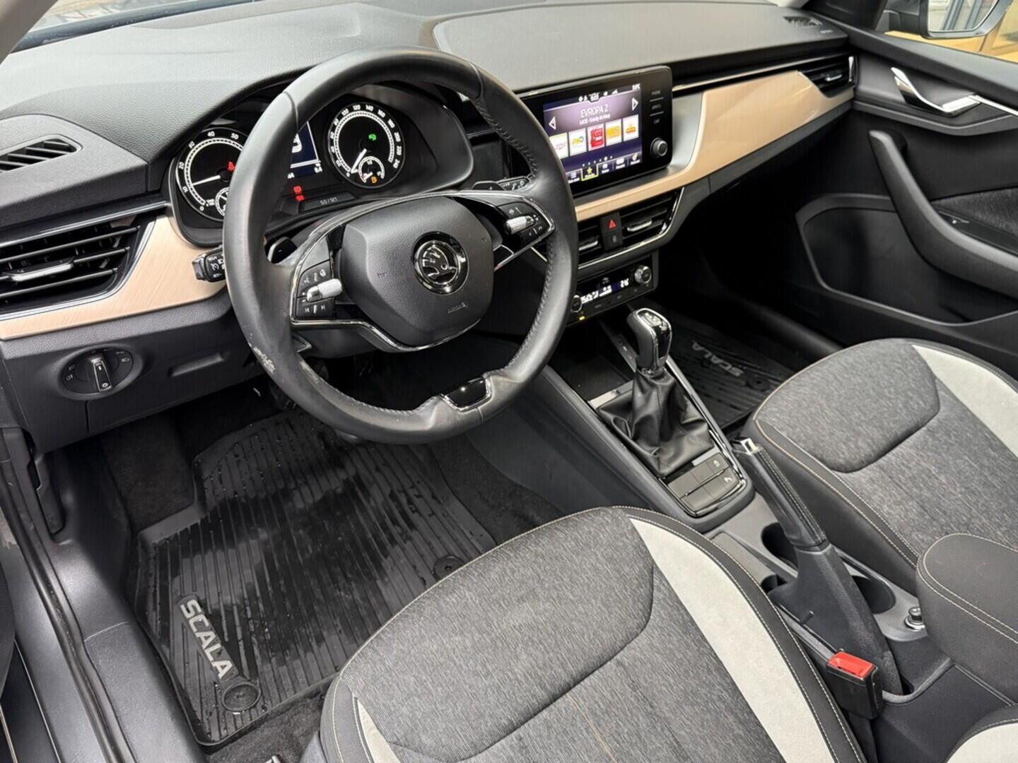 OM190V02582_19.webp_SCALA Style 1.0 TSI 81 kW automat, DPH