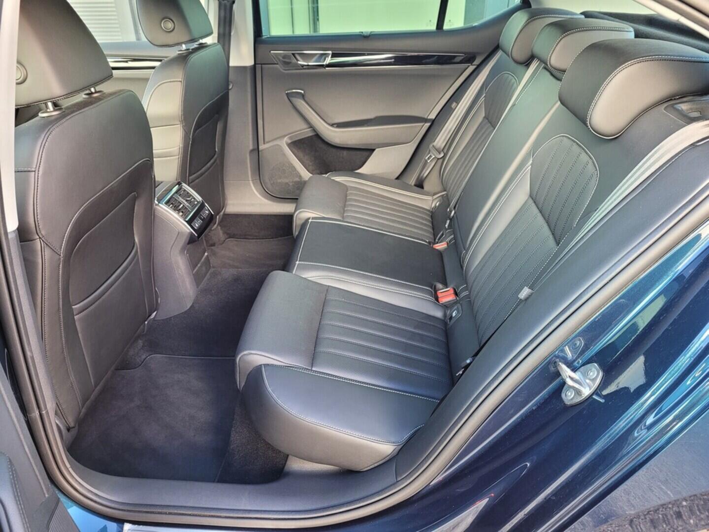 OM190V02583_30.webp_SUPERB  2.0 TDI 147 kW automat, DPH