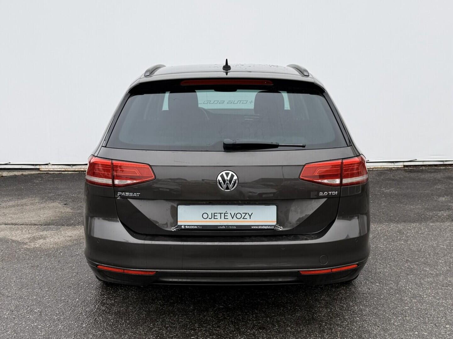 OM190V02585_17.webp_PASSAT Highline 2.0 TDI 140 kW automat