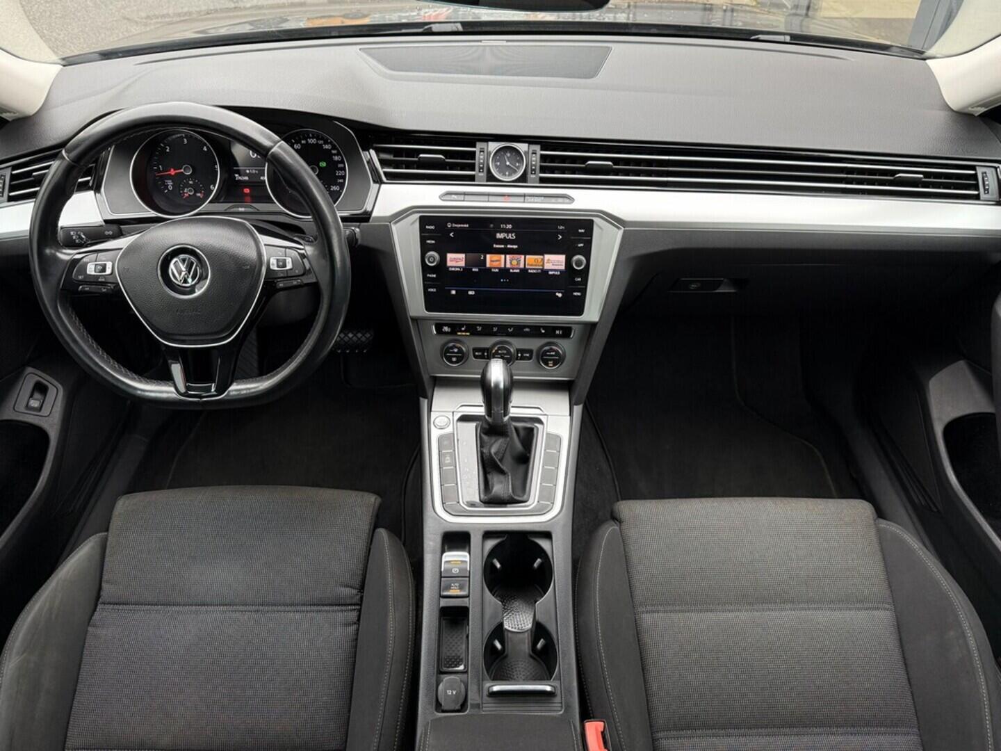 OM190V02585_18.webp_PASSAT Highline 2.0 TDI 140 kW automat