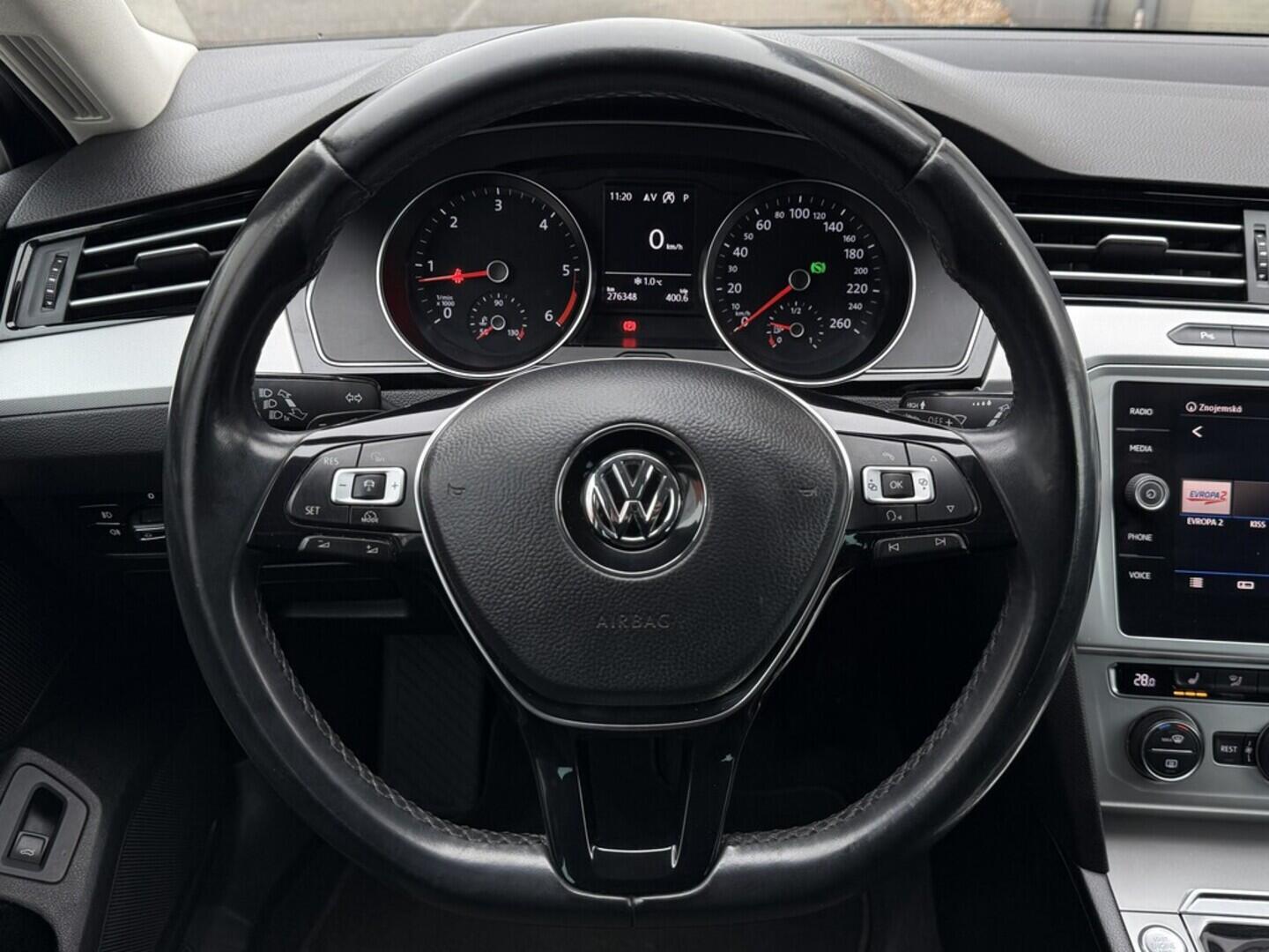 OM190V02585_23.webp_PASSAT Highline 2.0 TDI 140 kW automat