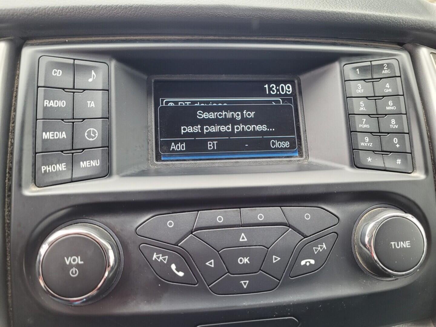 OM190V02587_25.webp_RANGER XLT 2.2 TDCi 118 kW manuál, DPH