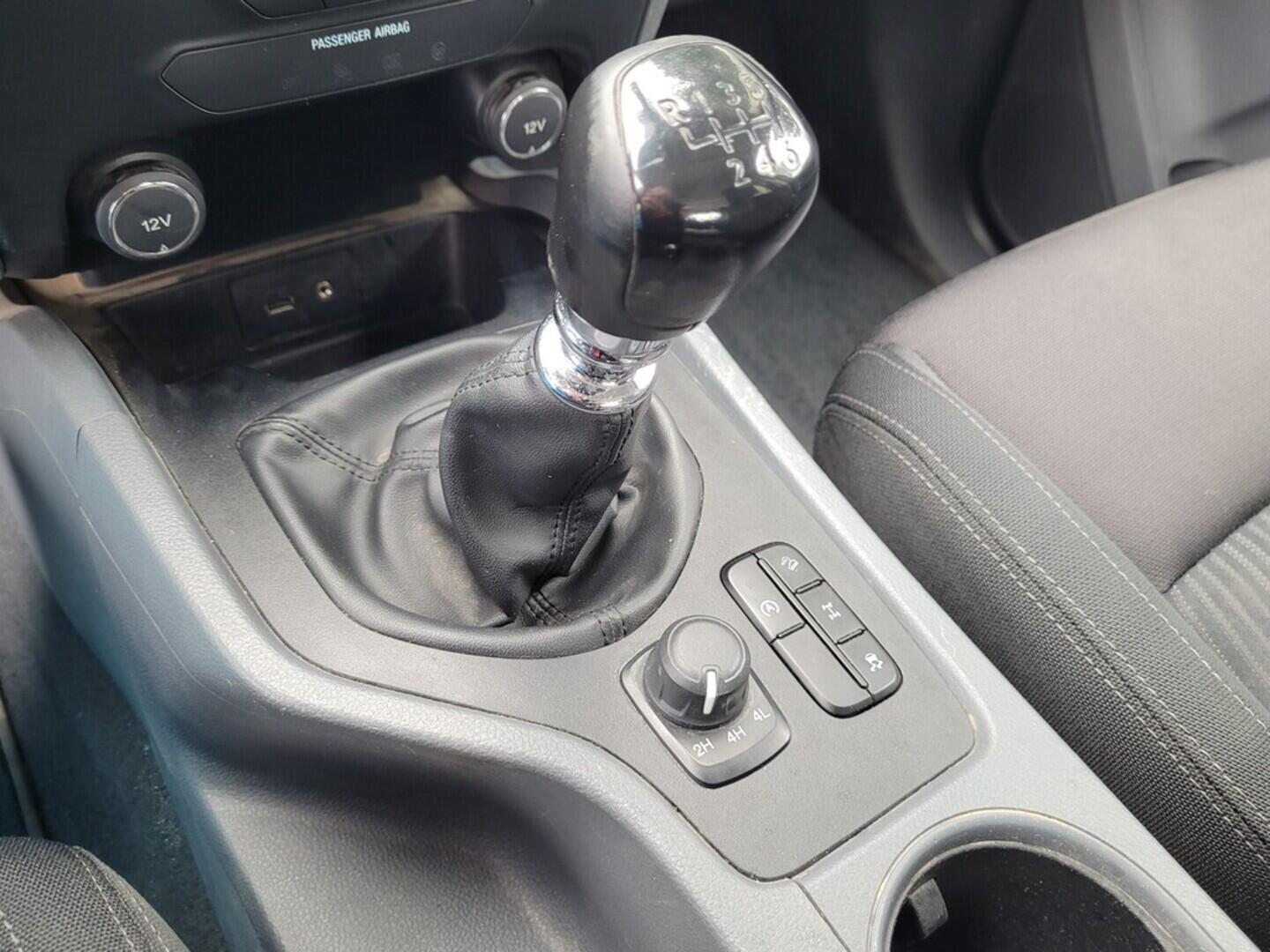 OM190V02587_28.webp_RANGER XLT 2.2 TDCi 118 kW manuál, DPH