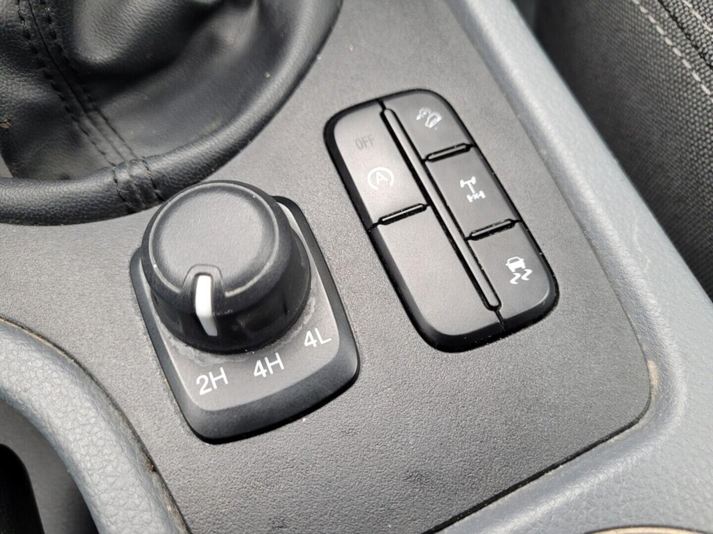 OM190V02587_29.webp_RANGER XLT 2.2 TDCi 118 kW manuál, DPH