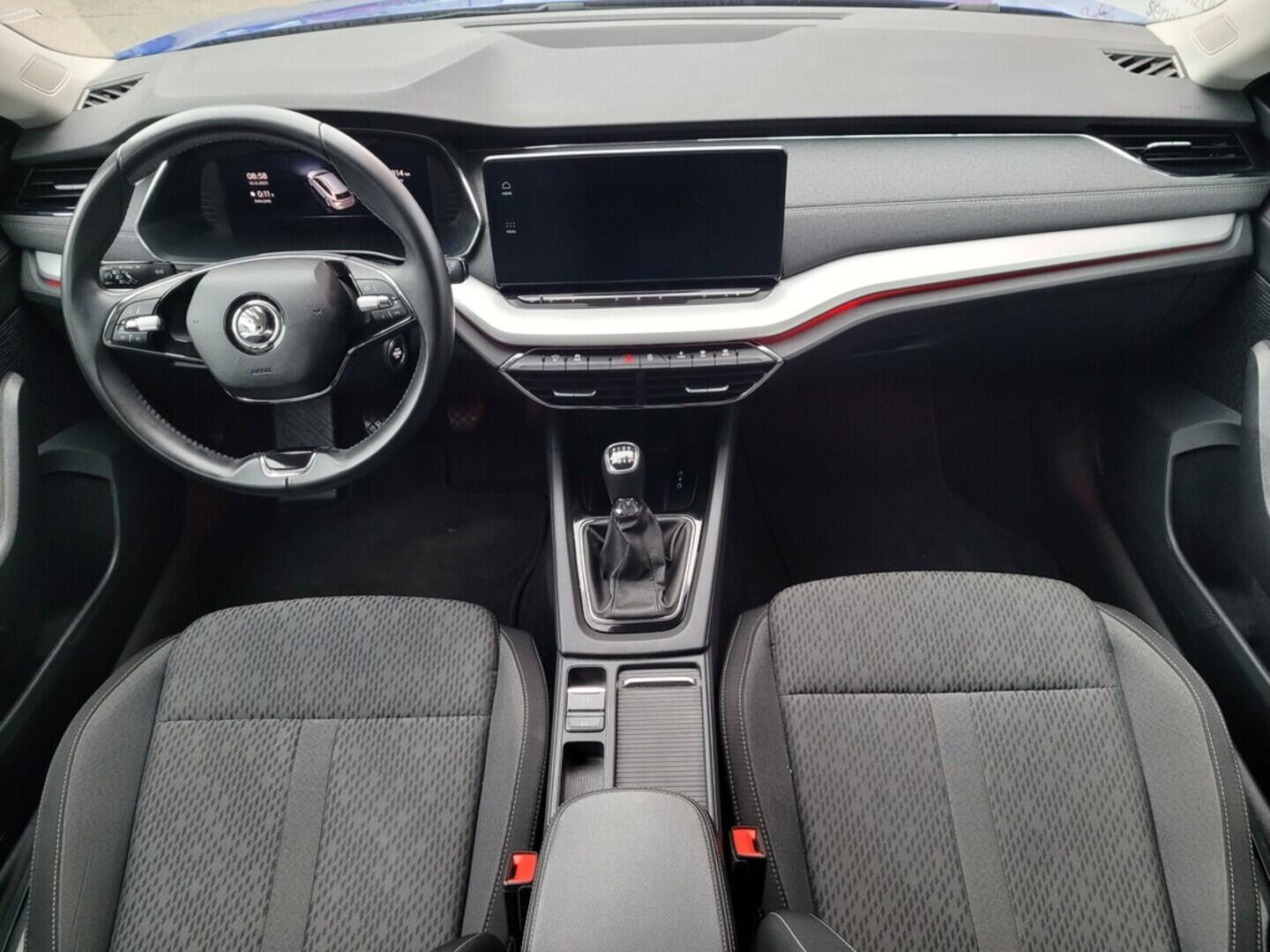 OM190V02588_18.webp_OCTAVIA Style 1.5 TSI 110 kW manuál, DPH