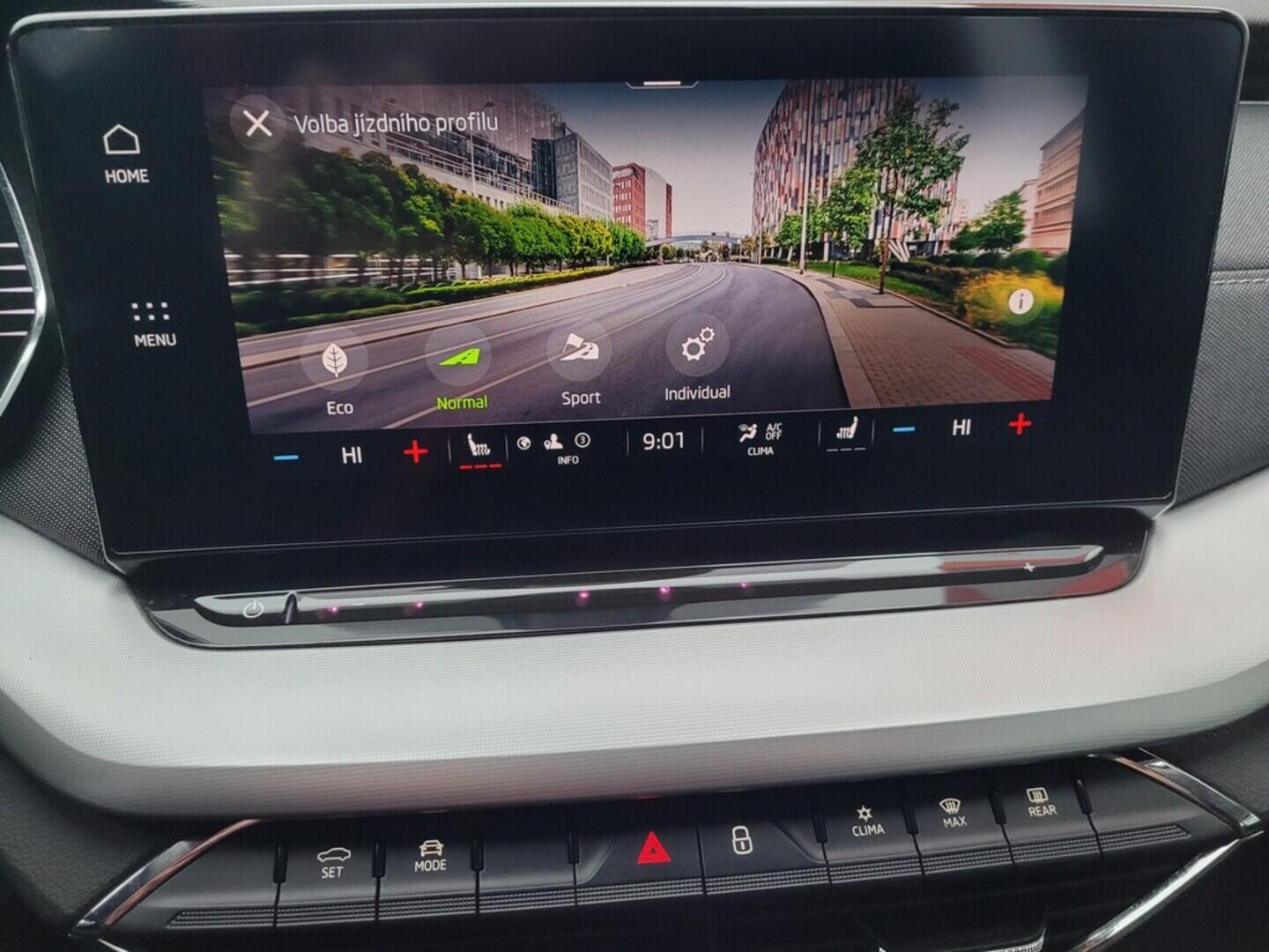 OM190V02588_27.webp_OCTAVIA Style 1.5 TSI 110 kW manuál, DPH