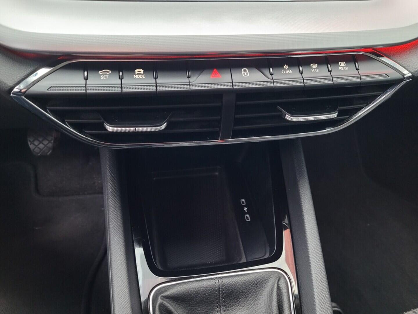 OM190V02588_29.webp_OCTAVIA Style 1.5 TSI 110 kW manuál, DPH