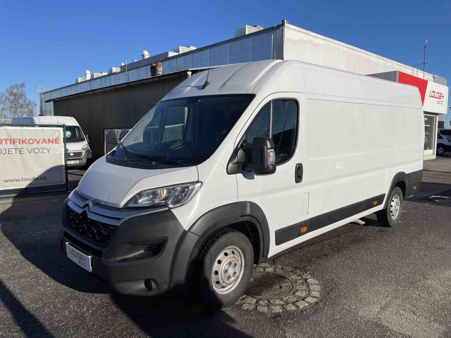 OM190V02590_10.webp_JUMPER L4H2 2.2 BlueHDi 130 kW manuál, DPH