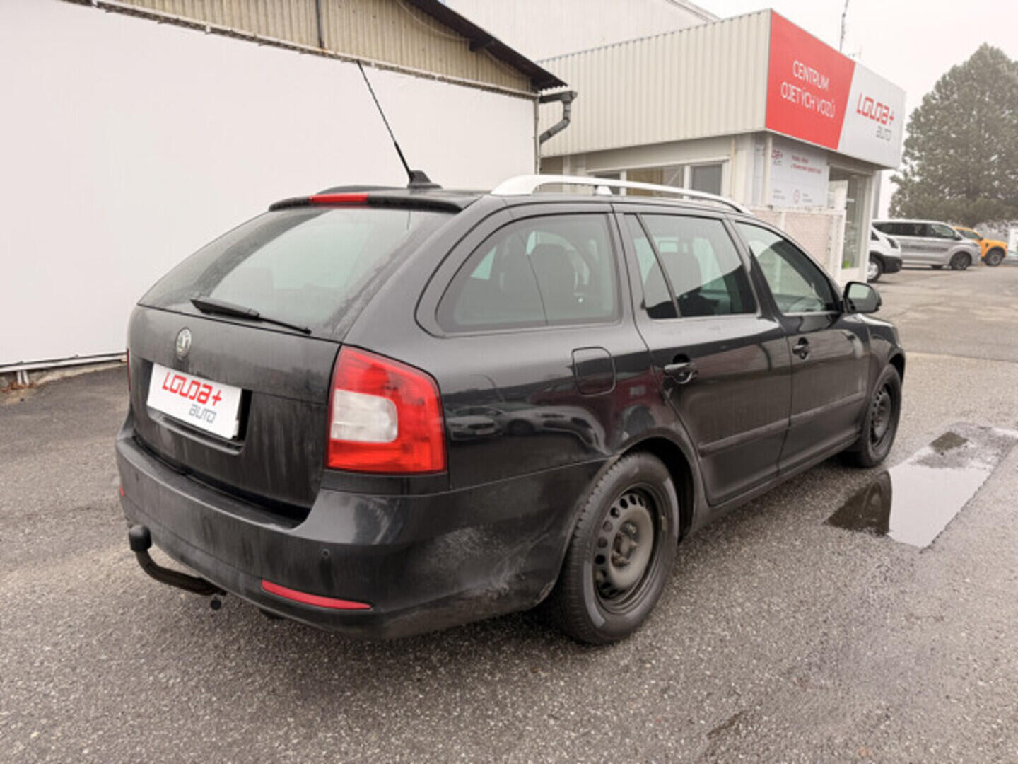 OM190V02591_11.webp_OCTAVIA Ambiente 2.0 TDI 103 kW manuál