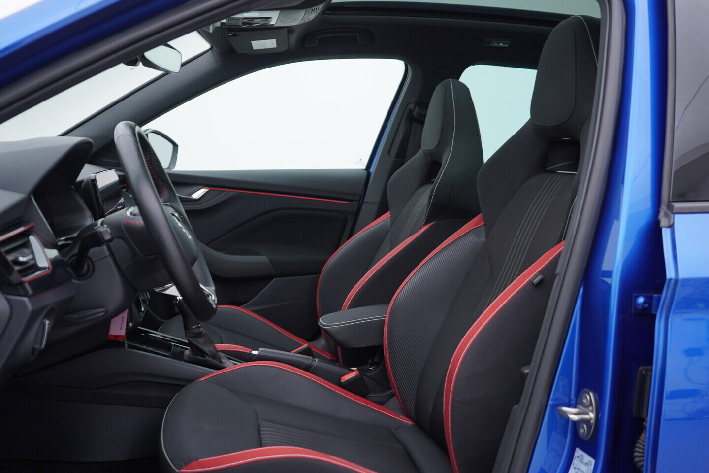 OM190V02598_22.webp_KAMIQ Monte Carlo 1.0 TSI 81 kW automat, DPH