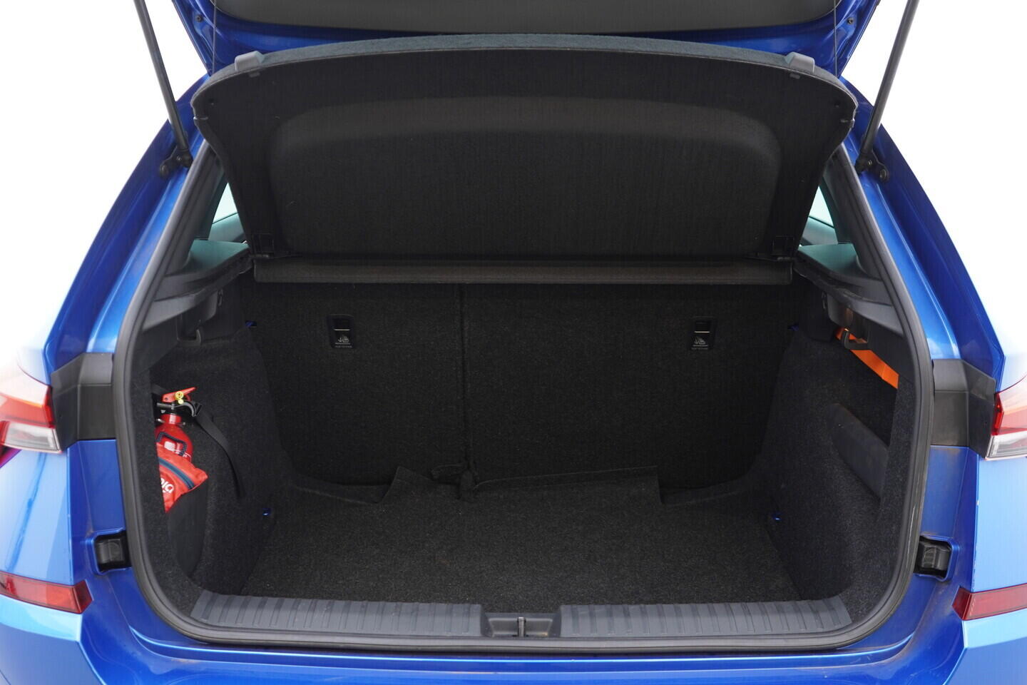 OM190V02598_36.webp_KAMIQ Monte Carlo 1.0 TSI 81 kW automat, DPH