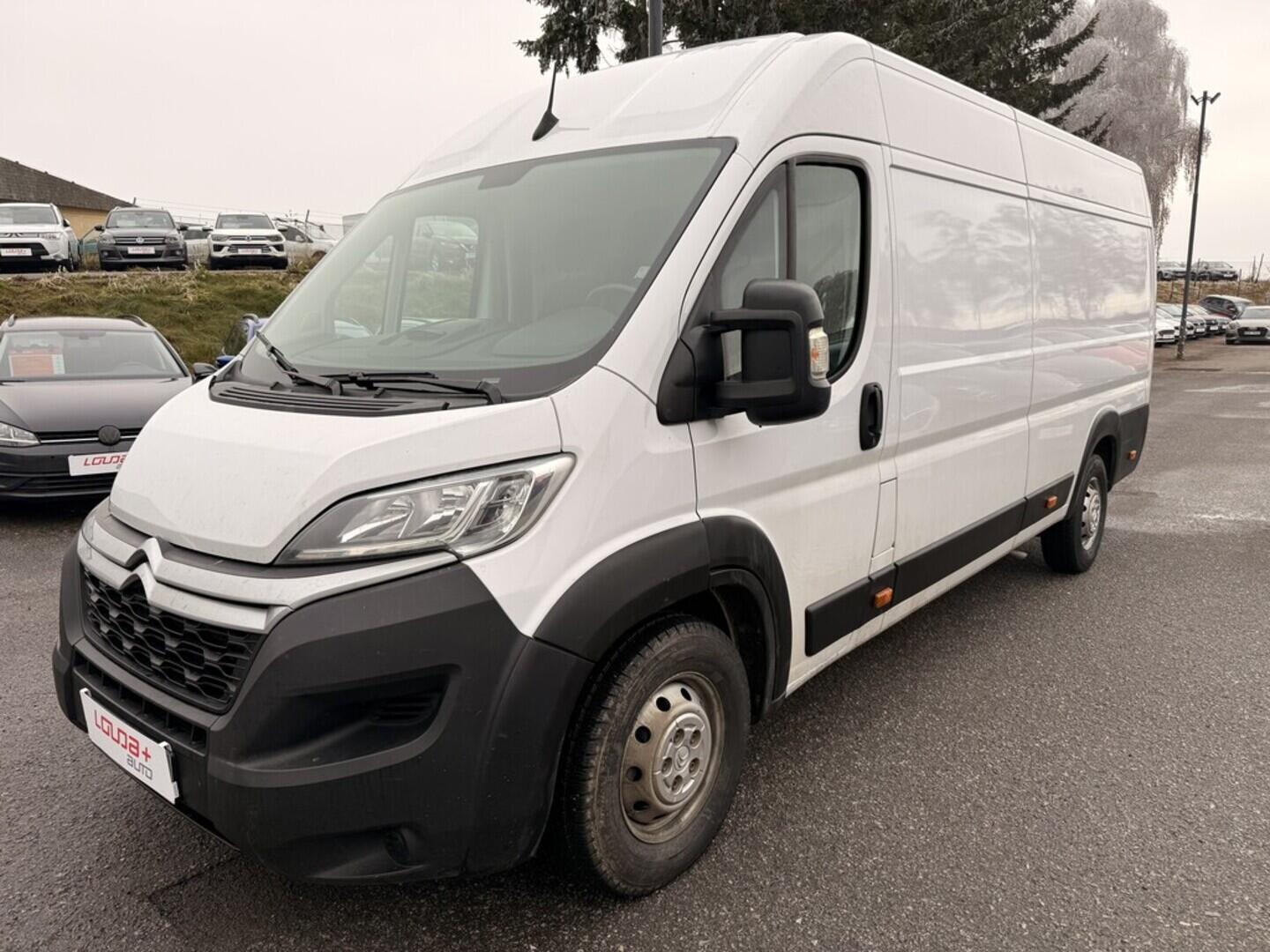 OM190V02602_10.webp_JUMPER L4H2 2.2 BlueHDi 121 kW manuál, DPH