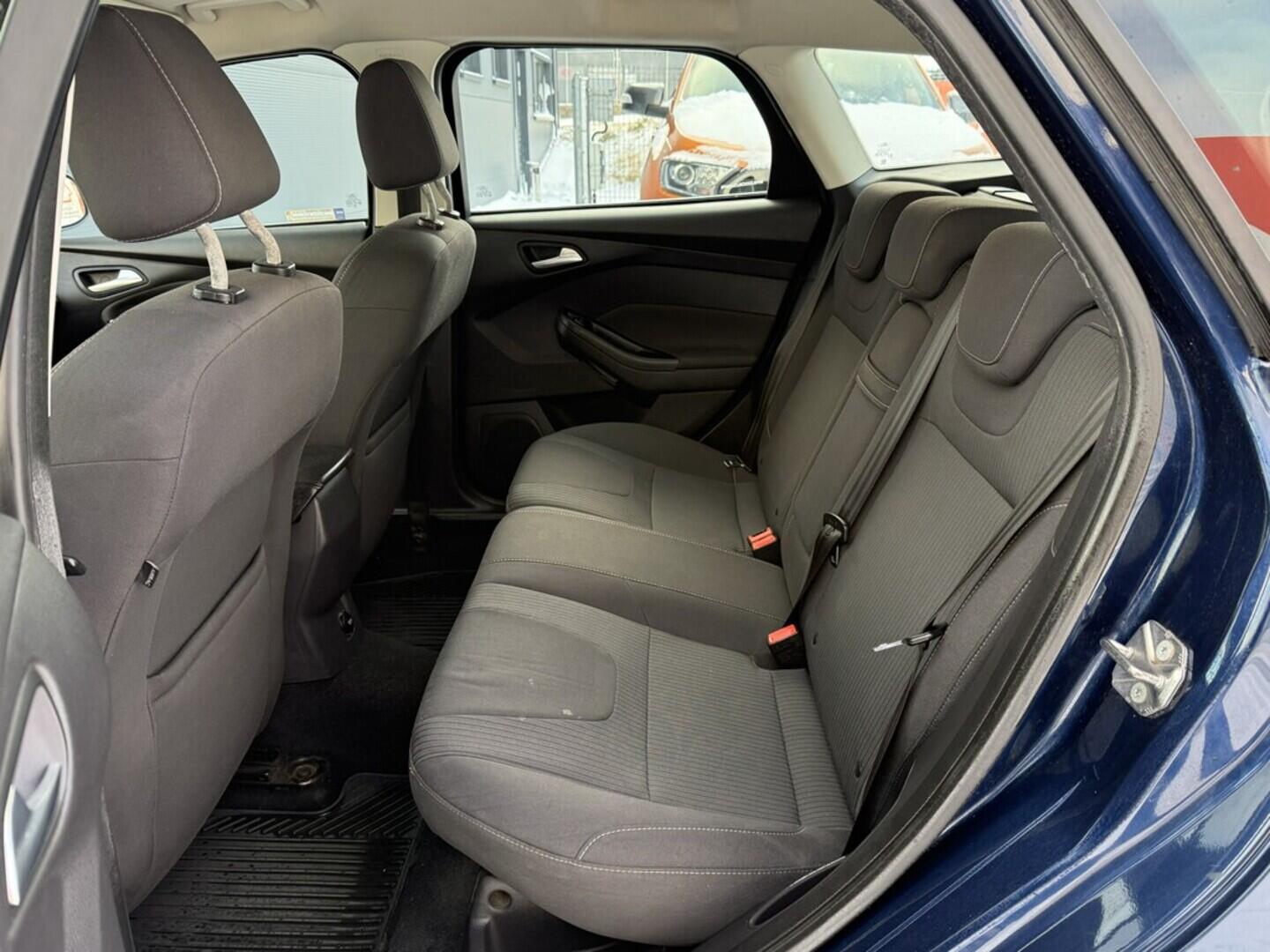 OM190V02606_29.webp_FOCUS Titanium 1.6 TDCi 85 kW manuál