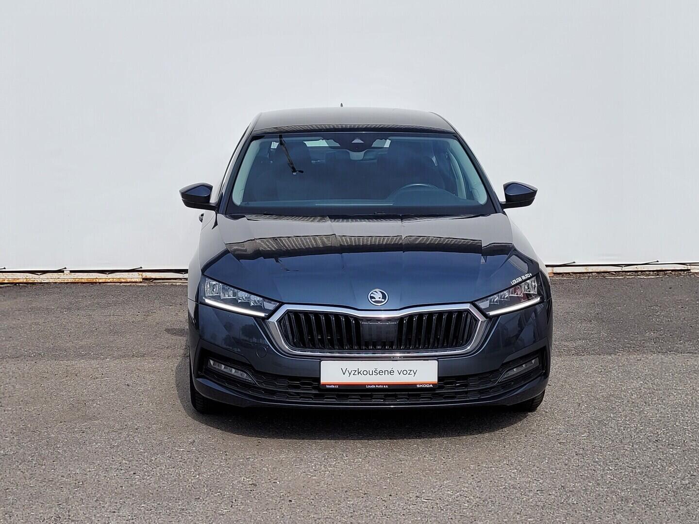 OM190V02608_13.webp_OCTAVIA Ambition Plus 2.0 TDI 85 kW manuál