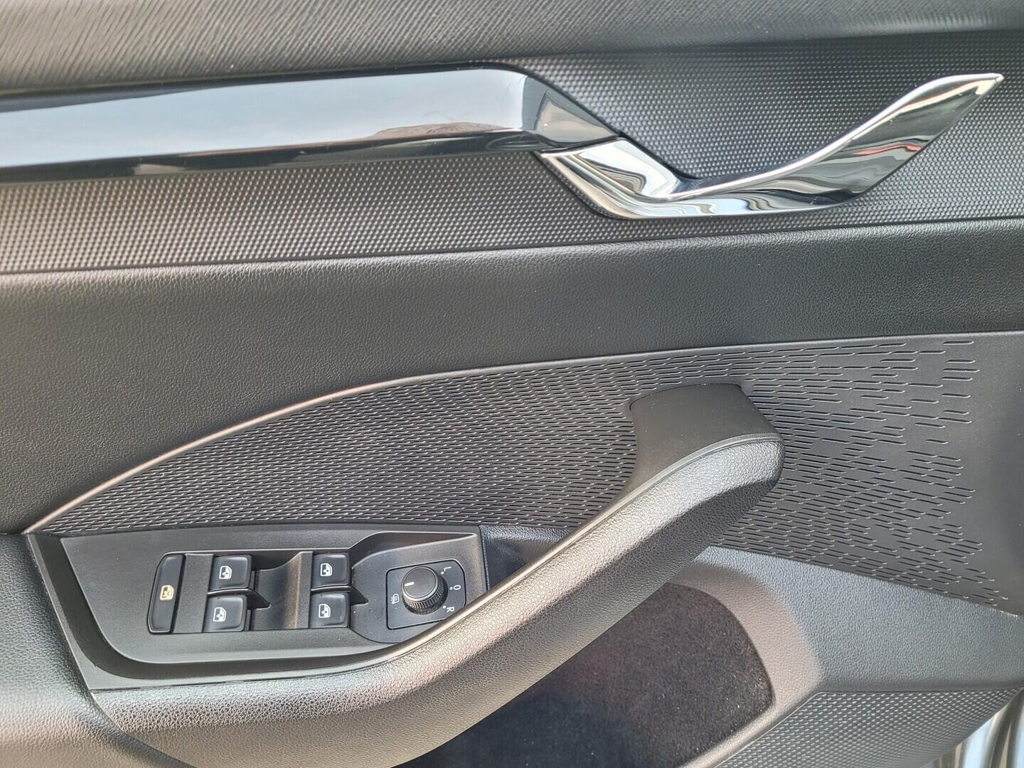 OM190V02608_21.webp_OCTAVIA Ambition Plus 2.0 TDI 85 kW manuál