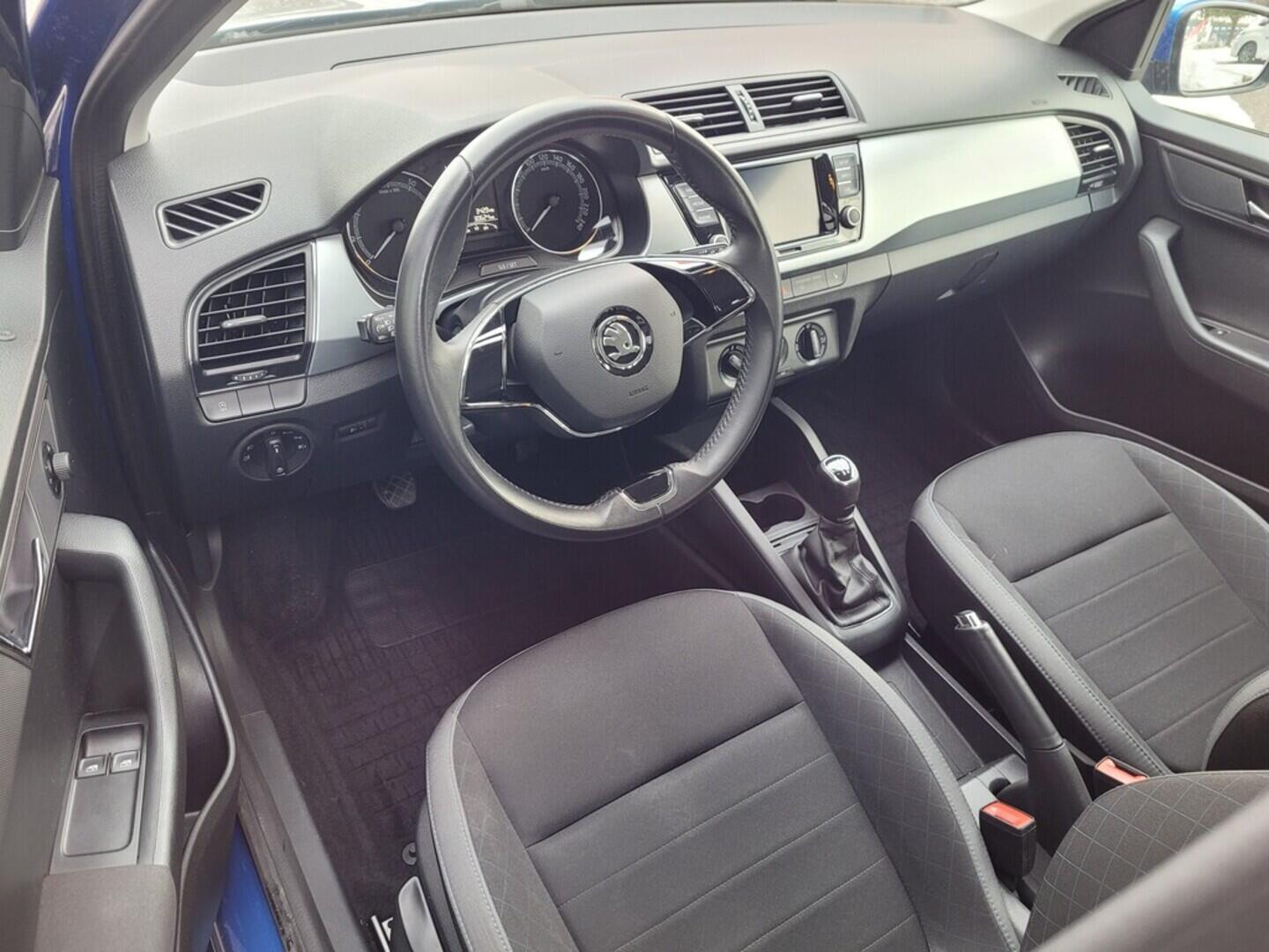 OM190V02609_19.webp_FABIA Ambition 1.0 TSI 70 kW manuál